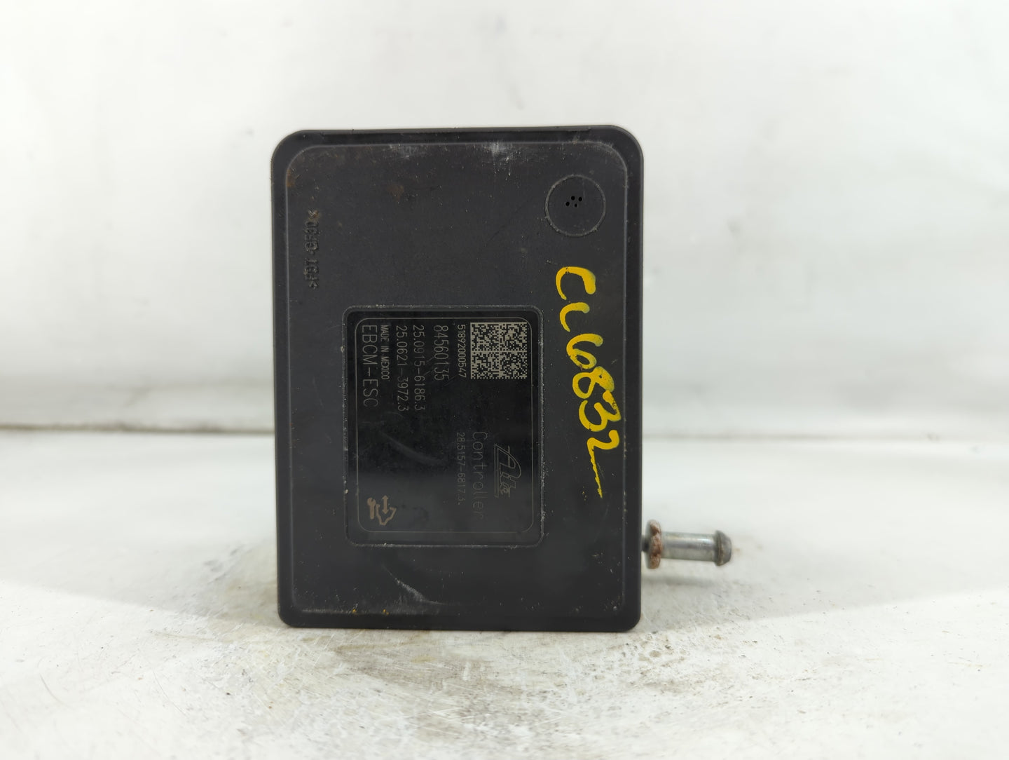 2018-2019 Chevrolet Equinox ABS Pump Control Module Replacement P/N:84560131 Fits Fits 2018 2019 2020 2021 OEM Used Auto Par
