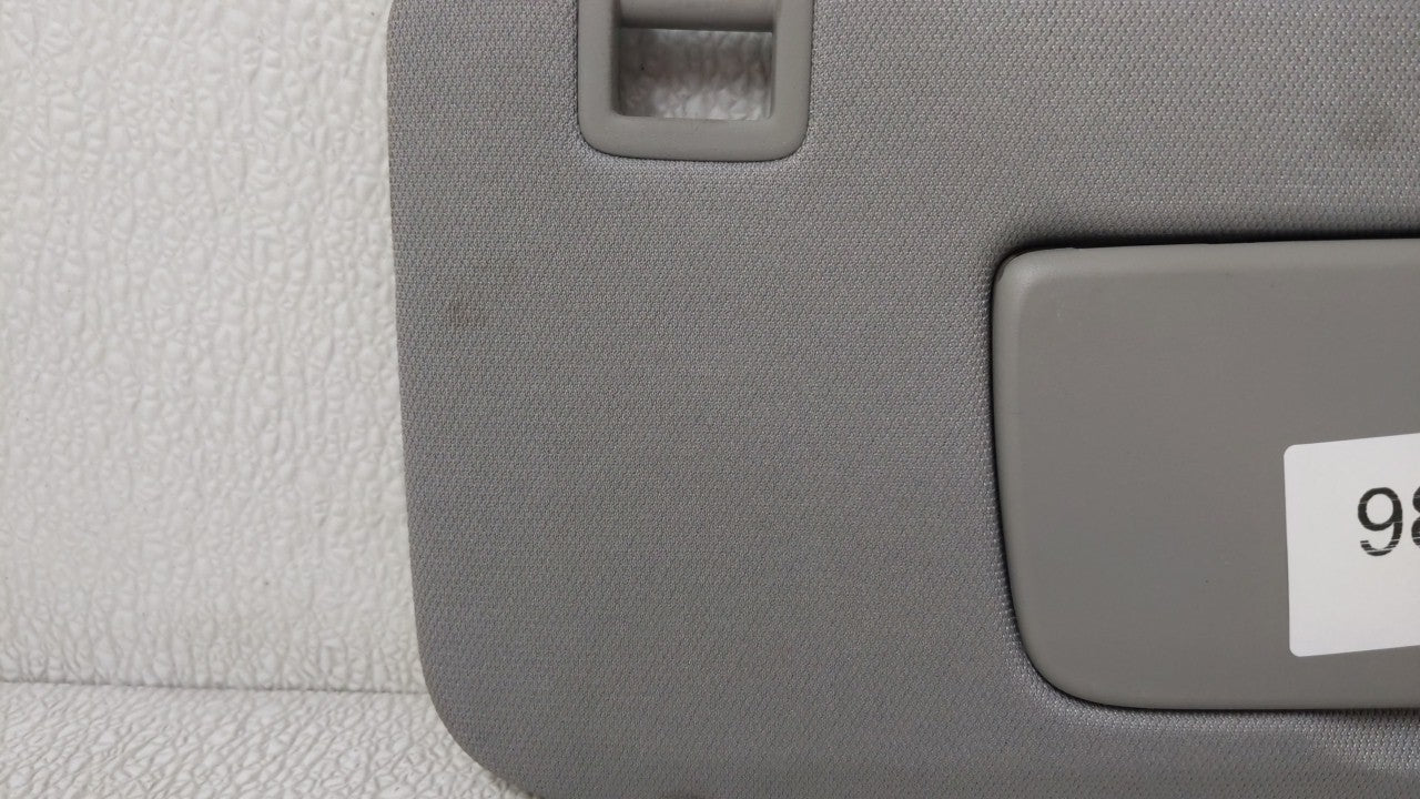2018-2019 Chevrolet Equinox Sun Visor Shade Replacement Passenger Right Mirror Fits Fits 2018 2019 OEM Used Auto Parts - Oem