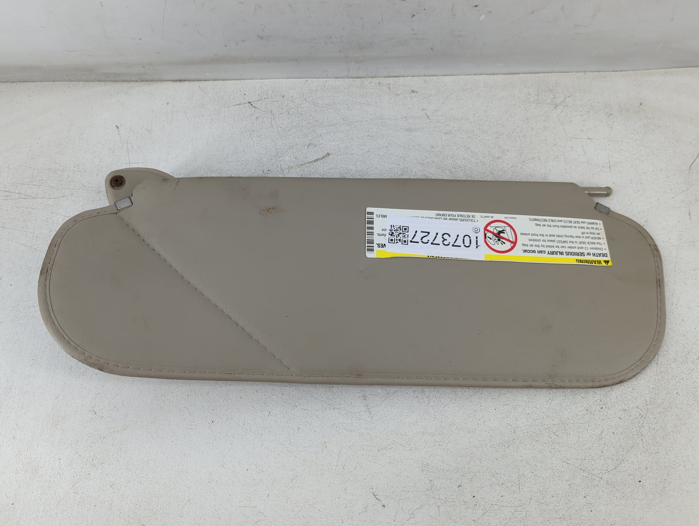 2003-2021 Chevrolet Express 2500 Sun Visor Shade Replacement Passenger Right Mirror Fits OEM Used Auto Parts - Oemusedautopa