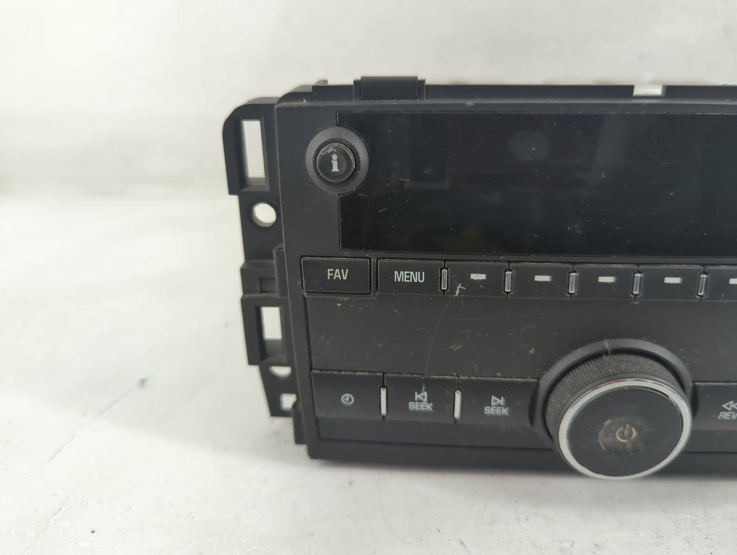 2015-2021 Chevrolet Express 2500 Radio AM FM Cd Player Receiver Replacement P/N:23475277 Fits OEM Used Auto Parts - Oemuseda