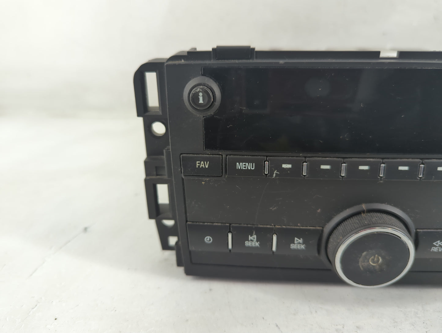 2015-2021 Chevrolet Express 2500 Radio AM FM Cd Player Receiver Replacement P/N:23475277 Fits OEM Used Auto Parts - Oemuseda