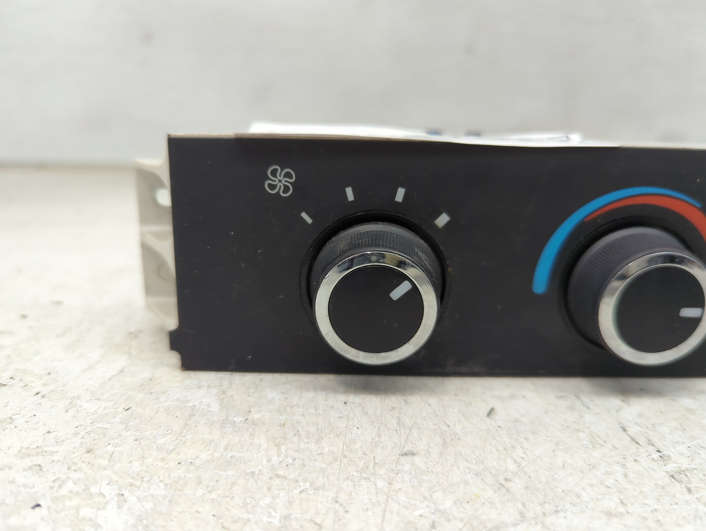 2008-2021 Chevrolet Express 2500 Climate Control Module Temperature AC/Heater Replacement P/N:84288985 Fits OEM Used Auto Pa