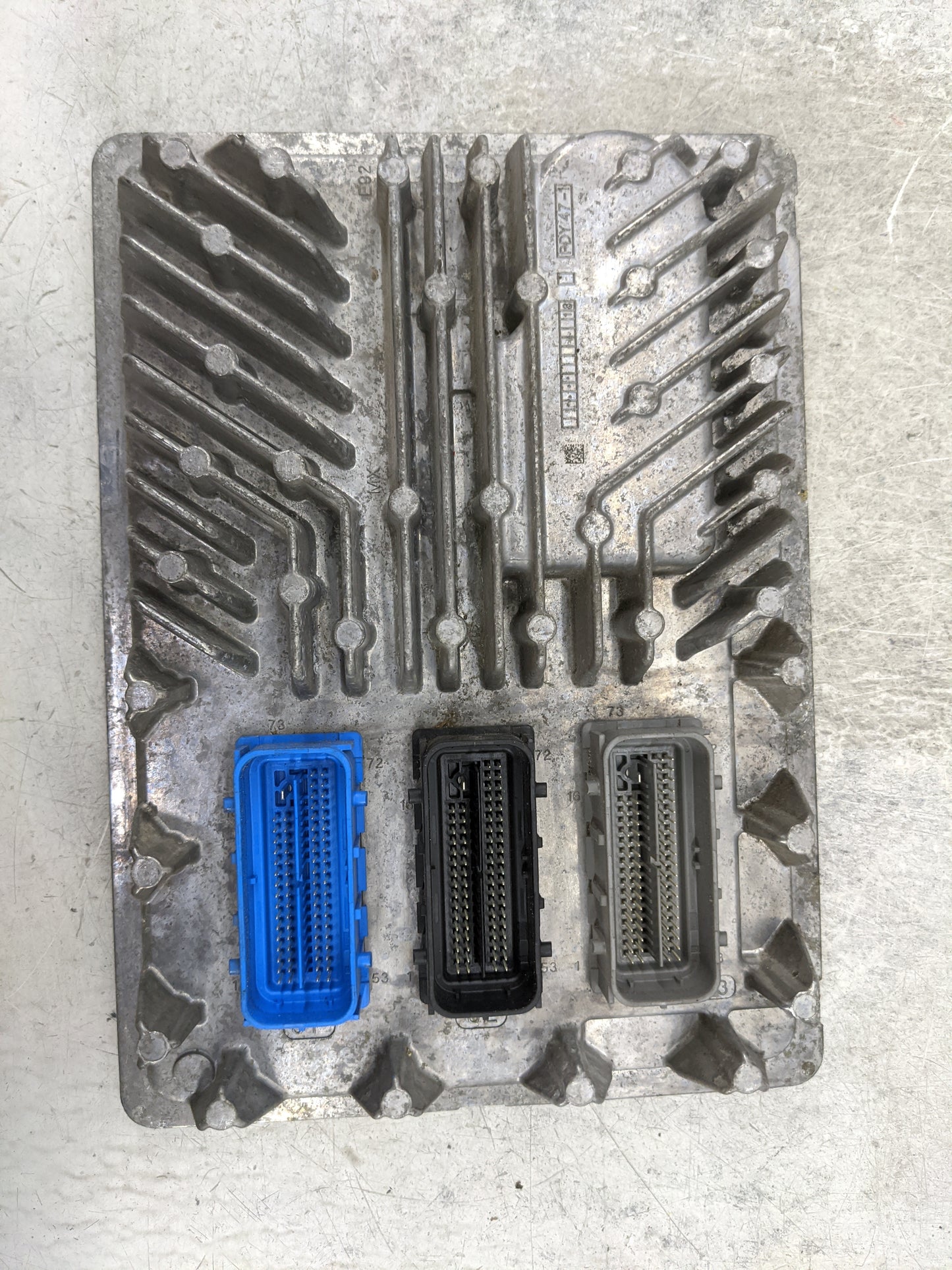 2018 Chevrolet Express 2500 PCM Engine Control Computer ECU ECM PCU OEM P/N:12696168 848032280, 12692069 Fits Fits 2019 OEM 