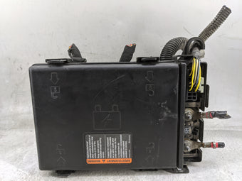 compare product 2018-2020 Chevrolet Express 2500 Fusebox Fuse Box Panel Relay Module P/N:84510873 84184428 Fits Fits 2018 2019 2020 OEM Used Auto Parts