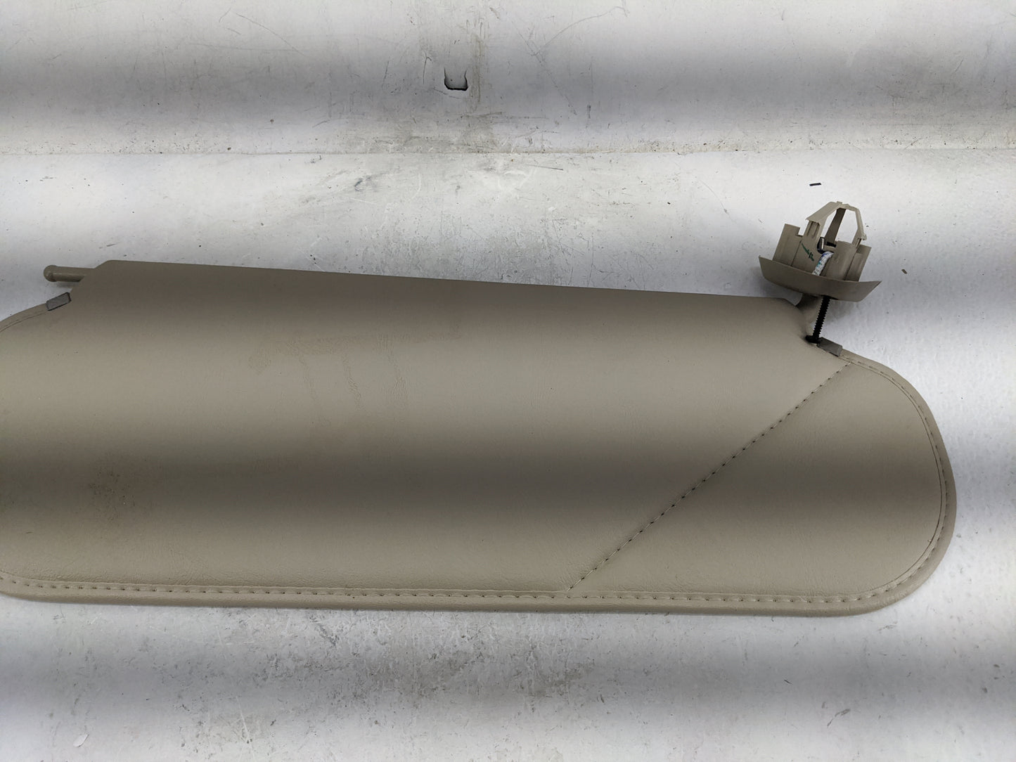2018 Chevrolet Express 2500 Sun Visor Shade Replacement Passenger Right Mirror Fits OEM Used Auto Parts - Oemusedautoparts1.