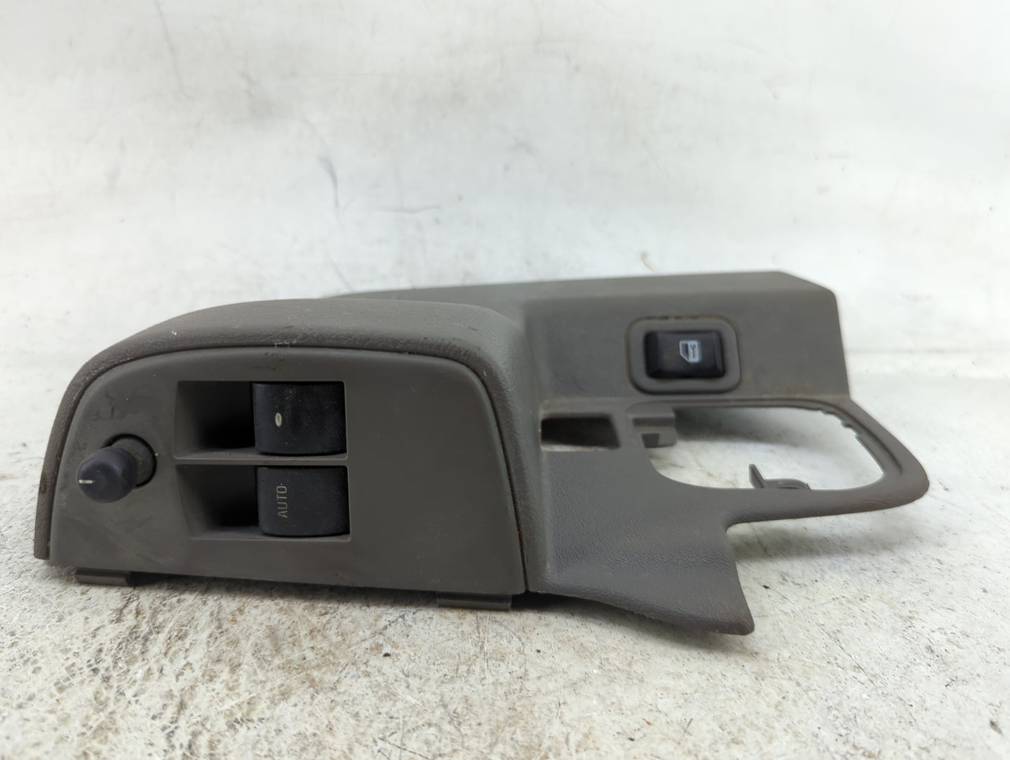 2008-2021 Chevrolet Express 2500 Master Power Window Switch Replacement Driver Side Left P/N:84074346 183126556 Fits OEM Use