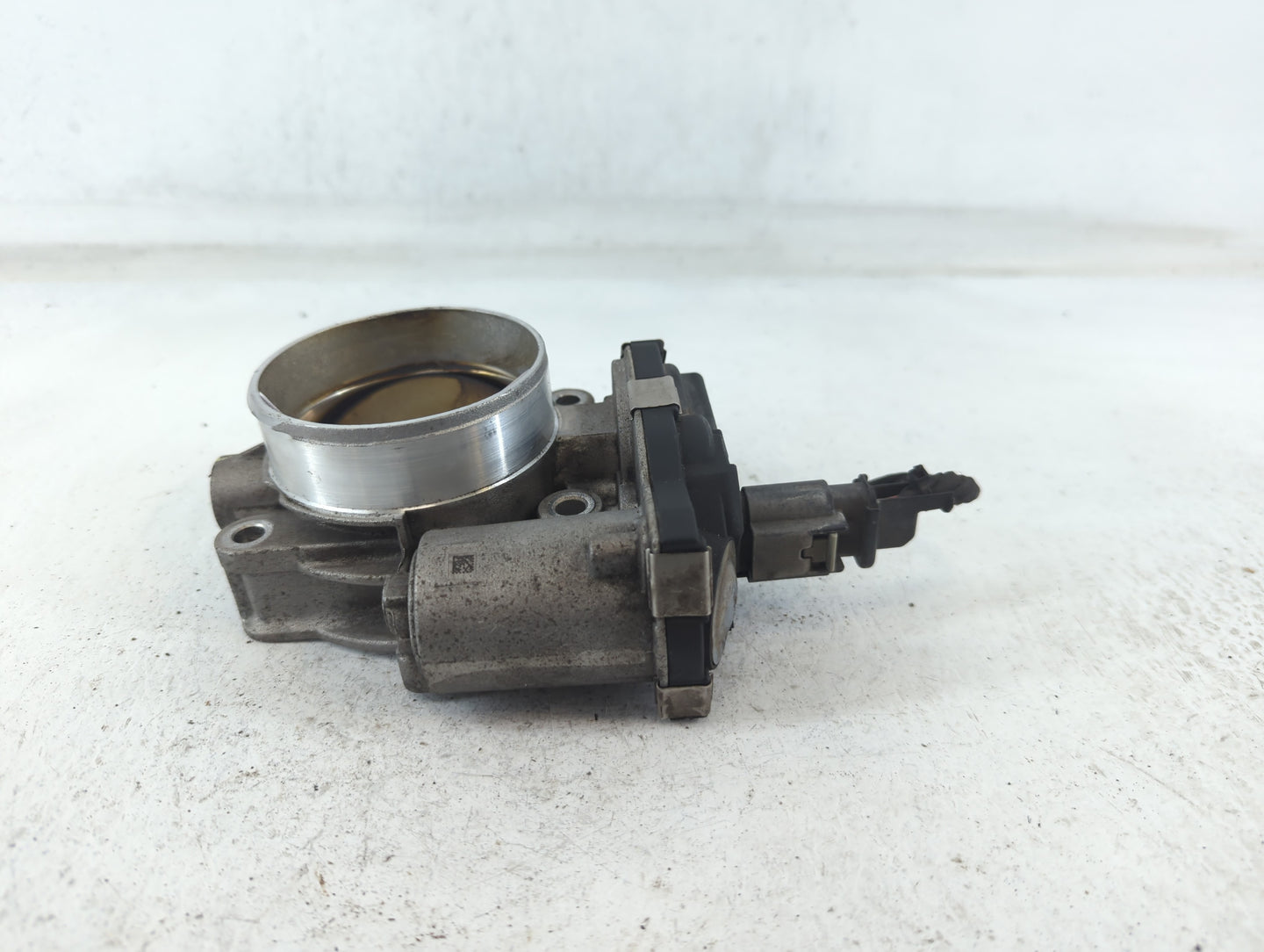 2018 Chevrolet Express 2500 Throttle Body P/N:12676296AA Fits Fits 2016 2017 2019 2020 2021 2022 OEM Used Auto Parts - Oemus