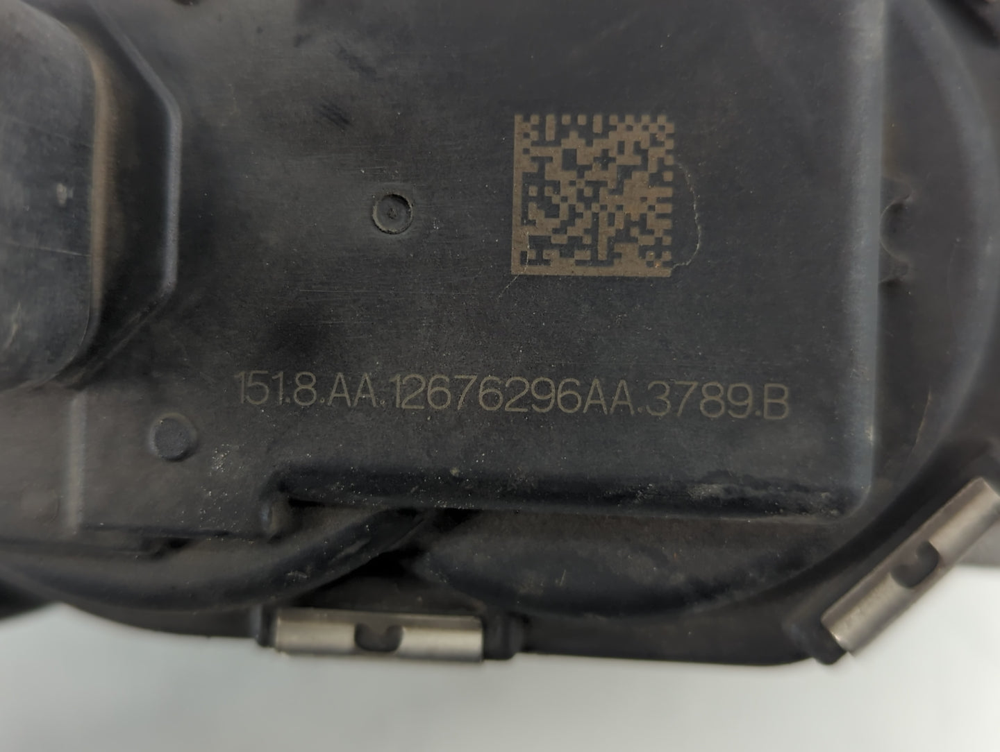 2018 Chevrolet Express 2500 Throttle Body P/N:12676296AA Fits Fits 2016 2017 2019 2020 2021 2022 OEM Used Auto Parts - Oemus