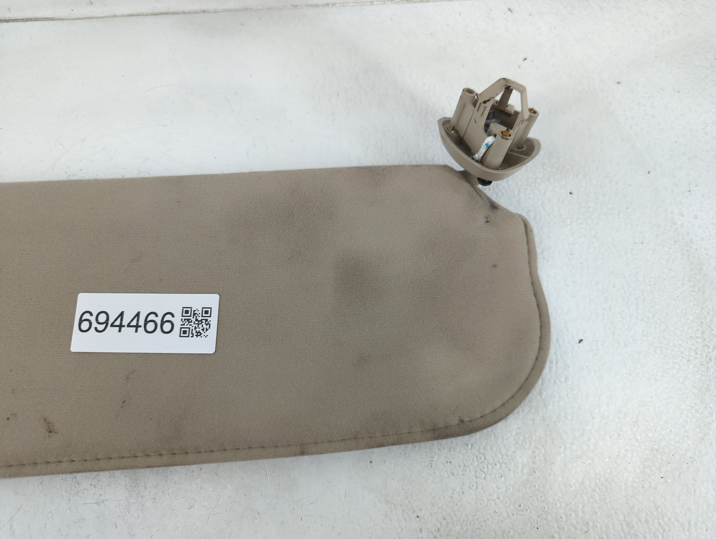 2003-2021 Chevrolet Express 2500 Sun Visor Shade Replacement Passenger Right Mirror Fits OEM Used Auto Parts - Oemusedautopa