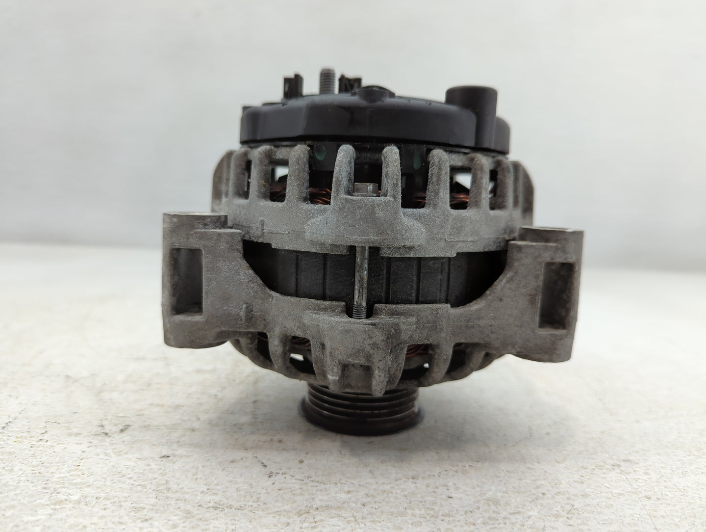 2017-2021 Chevrolet Express 2500 Alternator Replacement Generator Charging Assembly Engine OEM P/N:84206550 F 000 BL0 6N7 Fi