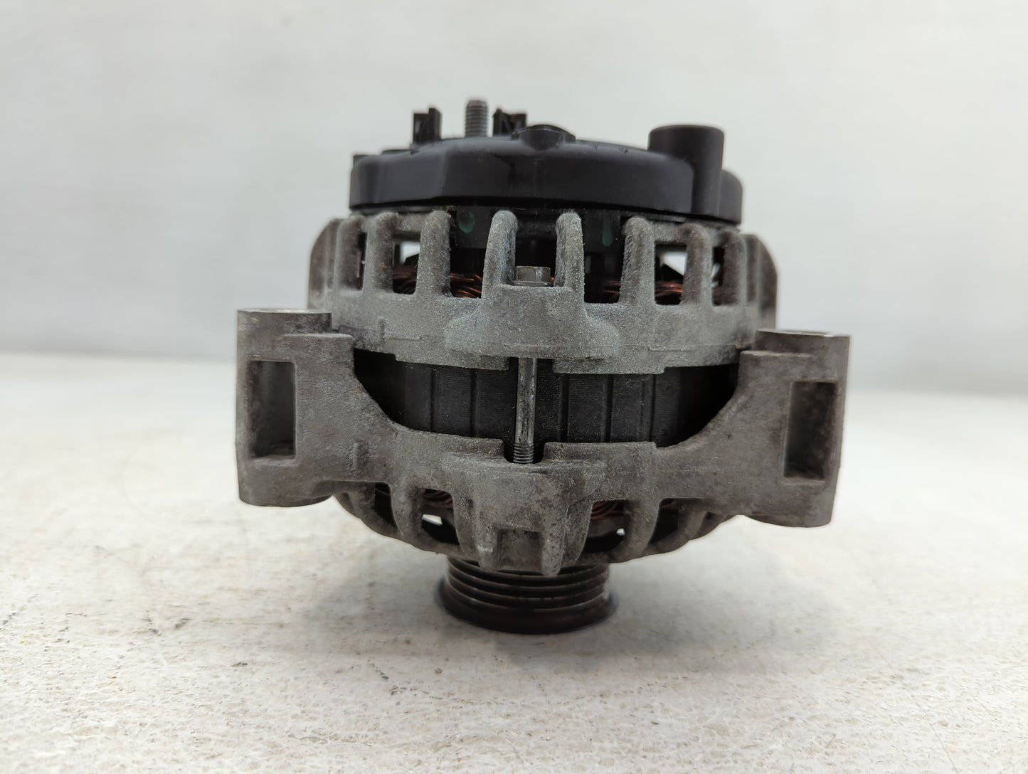 2017-2021 Chevrolet Express 2500 Alternator Replacement Generator Charging Assembly Engine OEM P/N:84206550 F 000 BL0 6N7 Fi