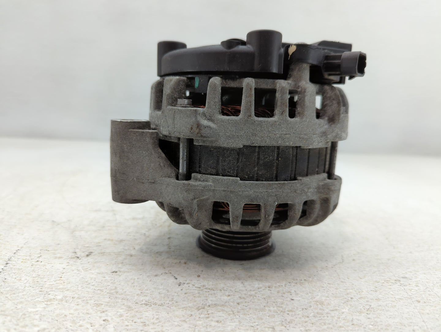 2017-2021 Chevrolet Express 2500 Alternator Replacement Generator Charging Assembly Engine OEM P/N:84206550 F 000 BL0 6N7 Fi