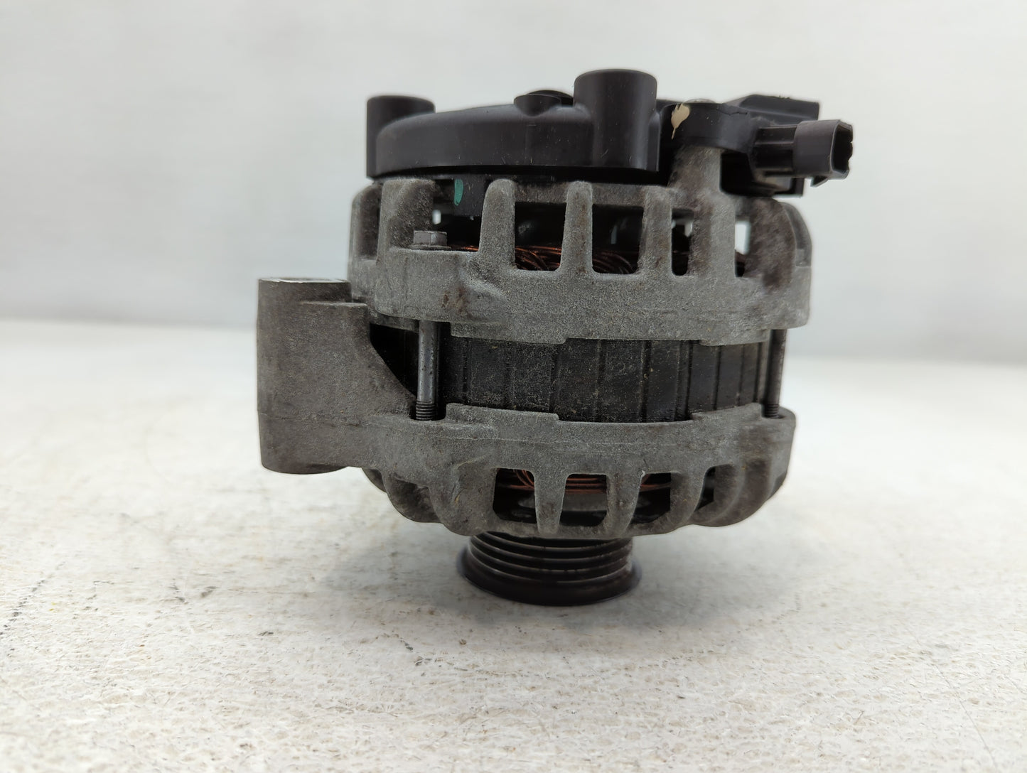 2017-2021 Chevrolet Express 2500 Alternator Replacement Generator Charging Assembly Engine OEM P/N:84206550 F 000 BL0 6N7 Fi