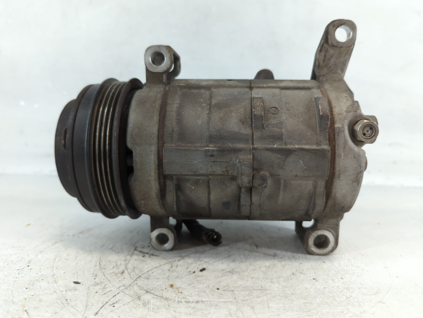 2017-2021 Chevrolet Express 2500 Air Conditioning A/c Ac Compressor Oem - Oemusedautoparts1.com