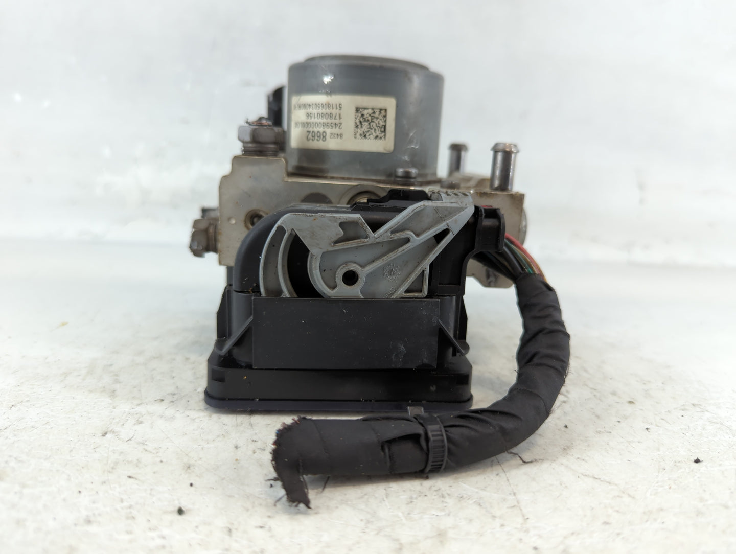 2018-2021 Chevrolet Express 3500 ABS Pump Control Module Replacement P/N:84328662 Fits Fits 2018 2019 2020 2021 OEM Used Aut