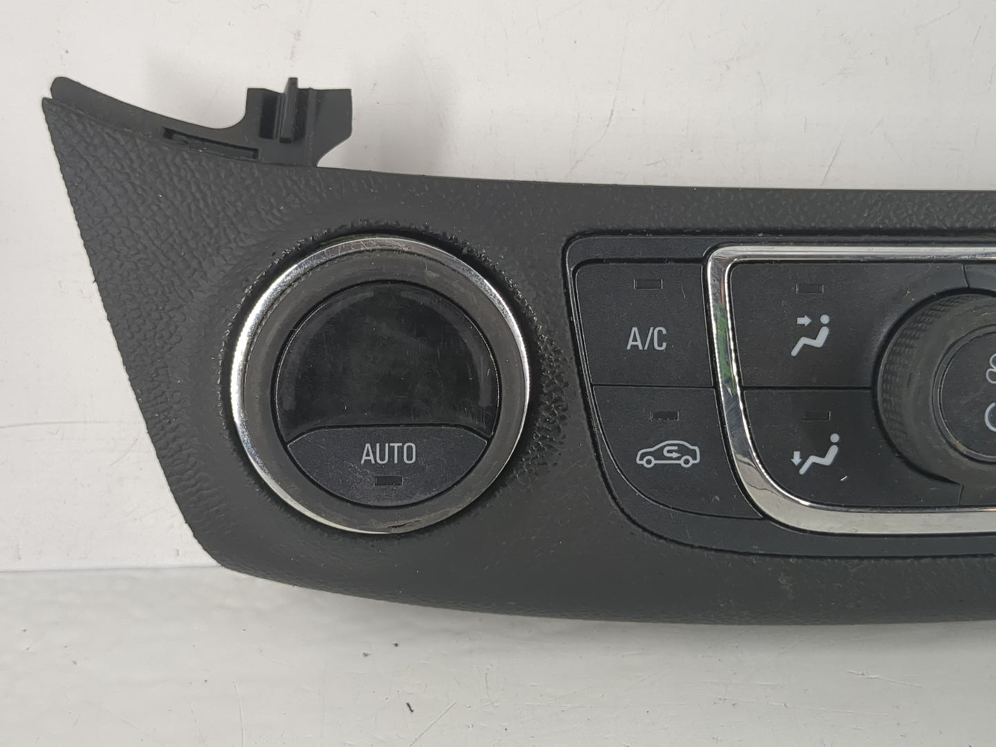 2014-2020 Chevrolet Impala Climate Control Module Temperature AC/Heater Replacement P/N:23453509 Fits OEM Used Auto Parts - 