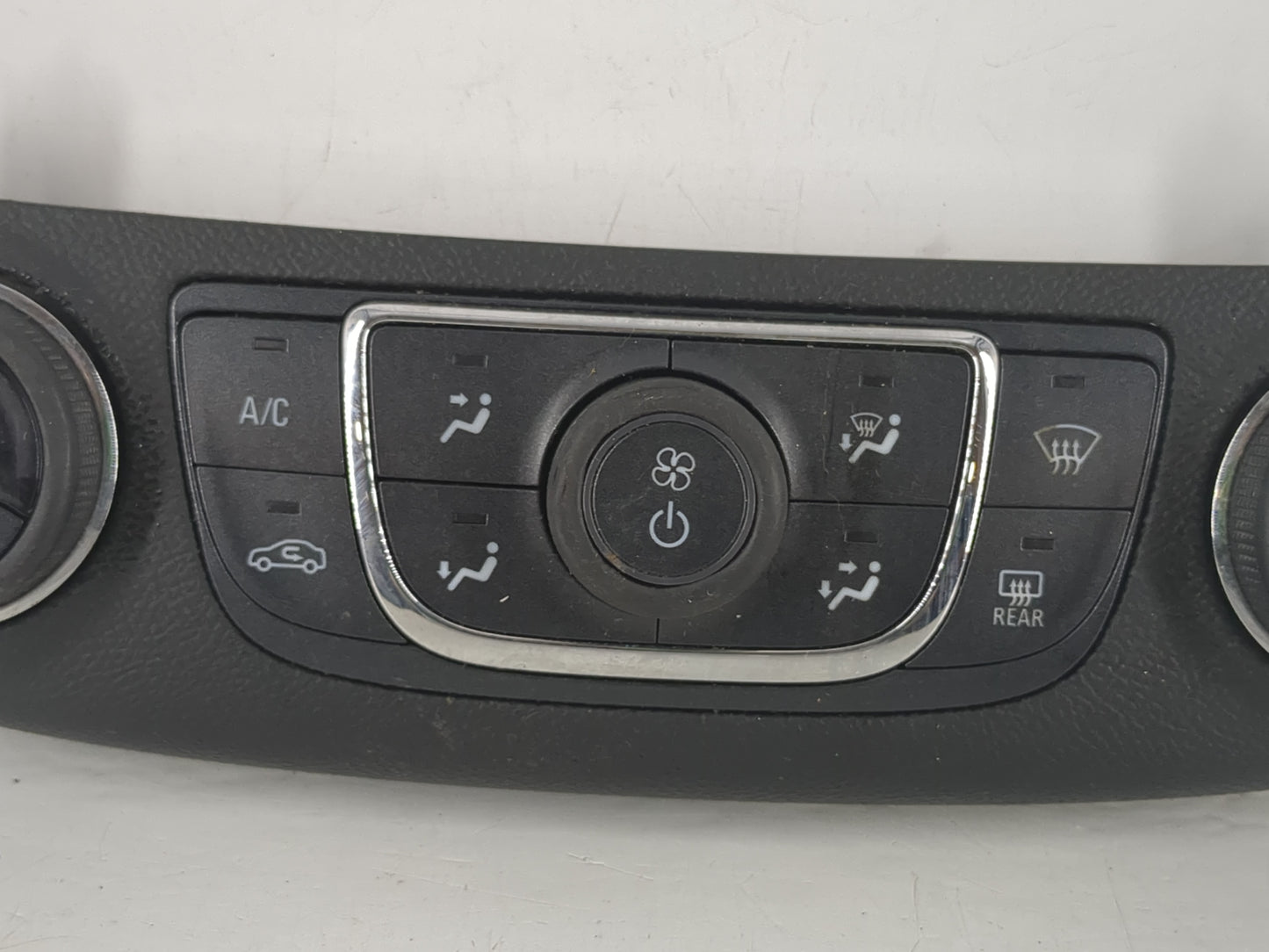 2014-2020 Chevrolet Impala Climate Control Module Temperature AC/Heater Replacement P/N:23453509 Fits OEM Used Auto Parts - 
