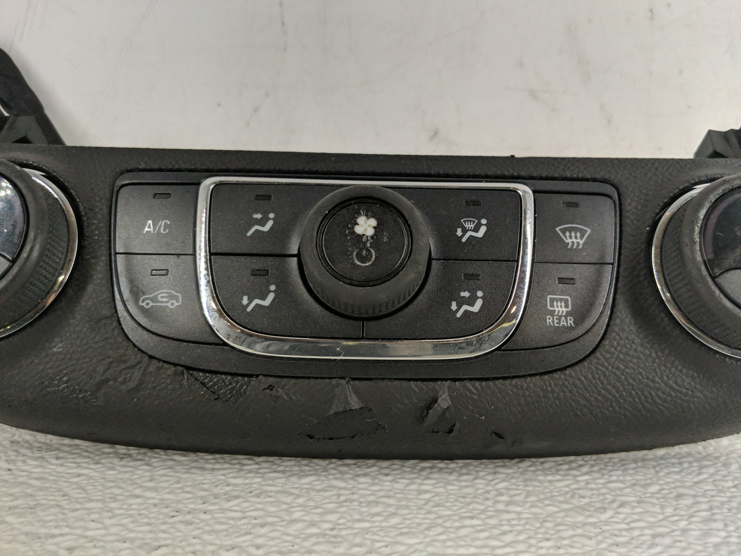 2014-2020 Chevrolet Impala Climate Control Module Temperature AC/Heater Replacement P/N:SBB755112 Fits OEM Used Auto Parts -