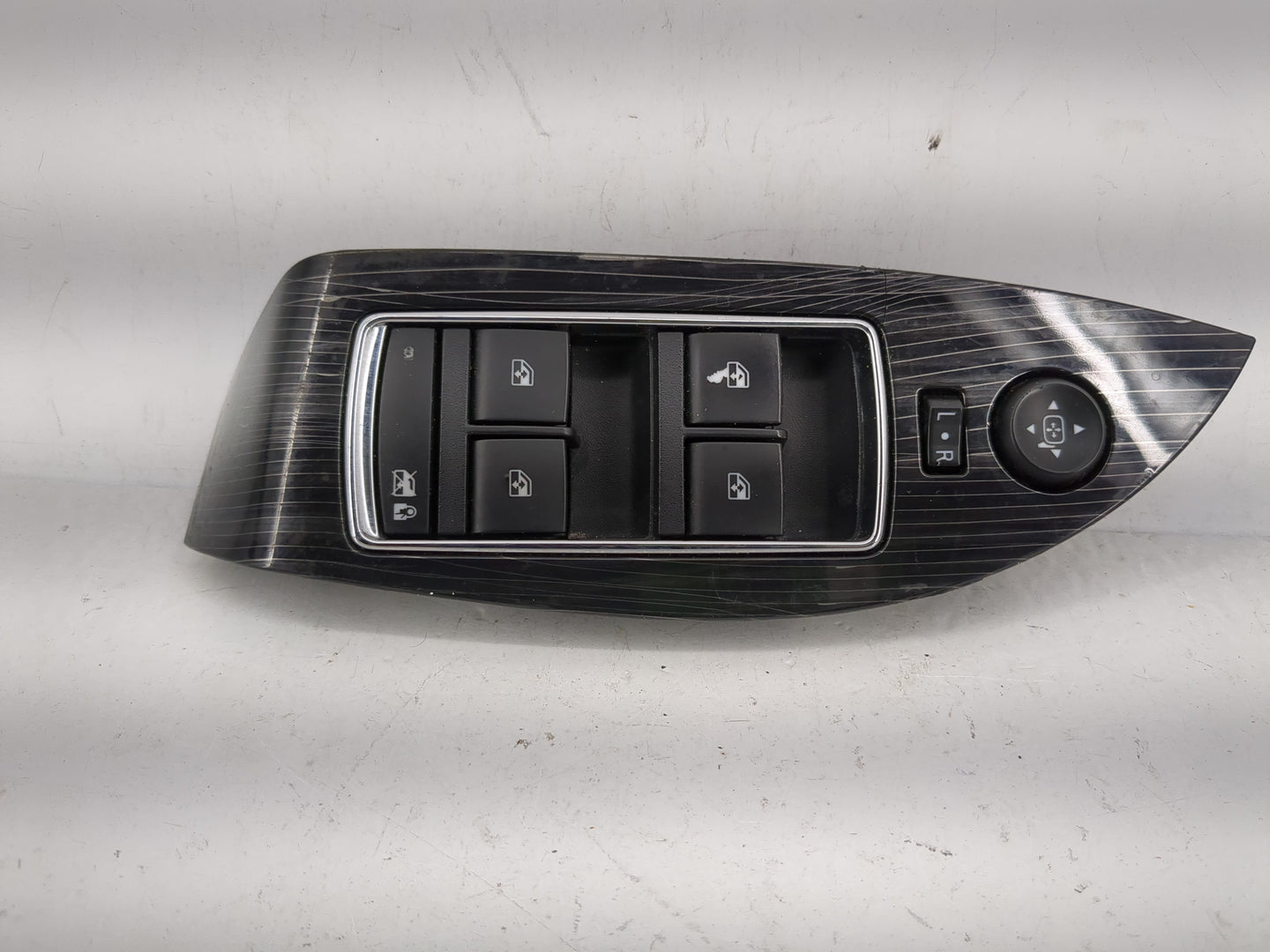 2014-2020 Chevrolet Impala Master Power Window Switch Replacement Driver Side Left P/N:234666791 Fits OEM Used Auto Parts - 