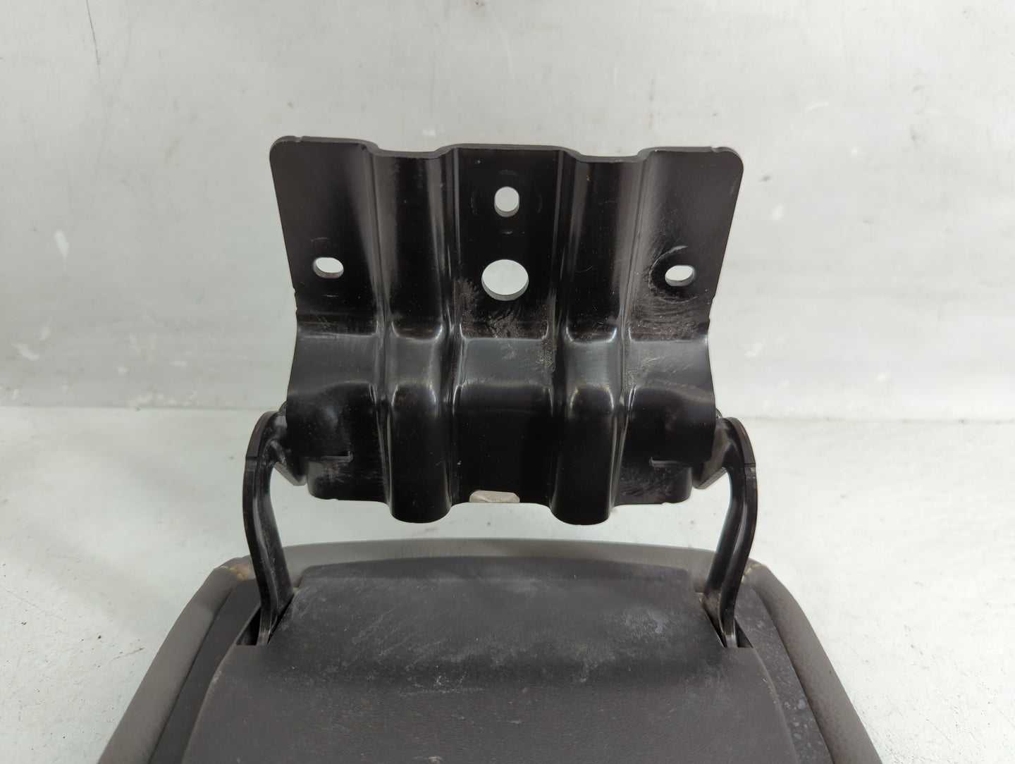 2018 Chevrolet Impala Center Console Armrest Cover Lid Fits OEM Used Auto Parts - Oemusedautoparts1.com