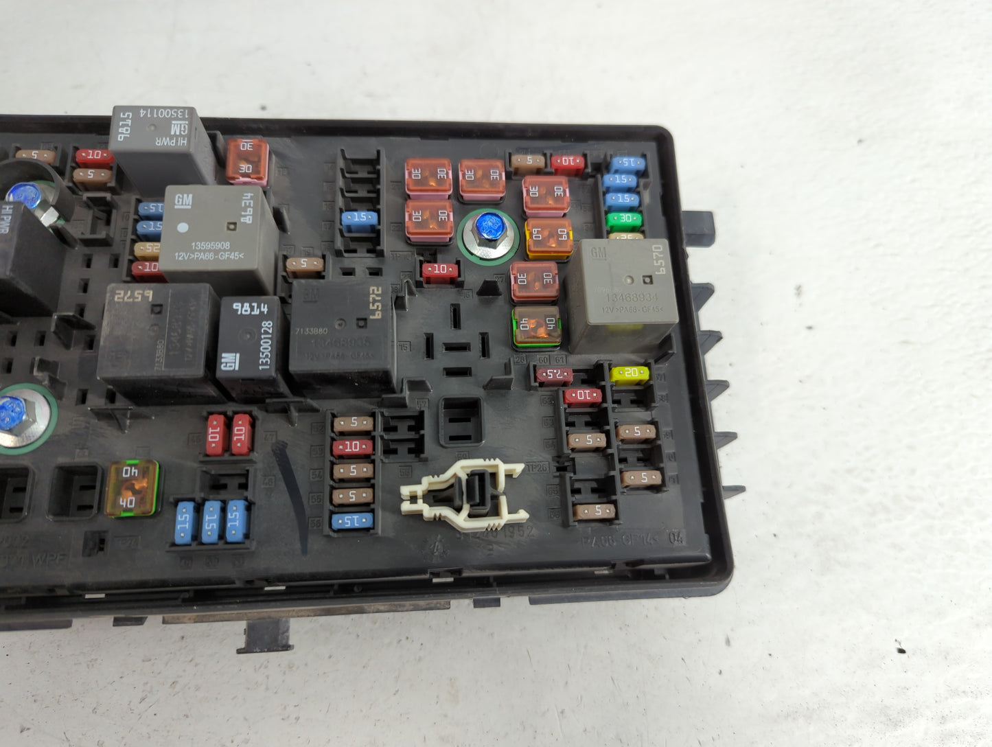 2016-2019 Chevrolet Impala Fusebox Fuse Box Panel Relay Module P/N:812461952 Fits Fits 2016 2017 2018 2019 OEM Used Auto Par