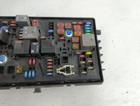 2016-2019 Chevrolet Impala Fusebox Fuse Box Panel Relay Module P/N:812461952 Fits Fits 2016 2017 2018 2019 OEM Used Auto Par