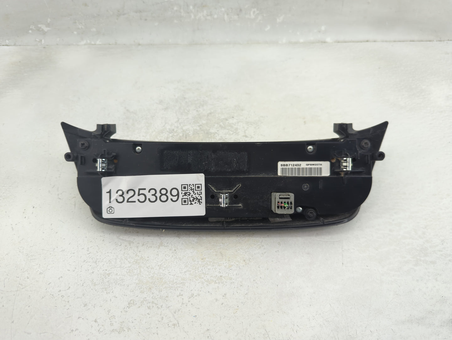 2014-2020 Chevrolet Impala Climate Control Module Temperature AC/Heater Replacement P/N:QFGM207A Fits OEM Used Auto Parts - 