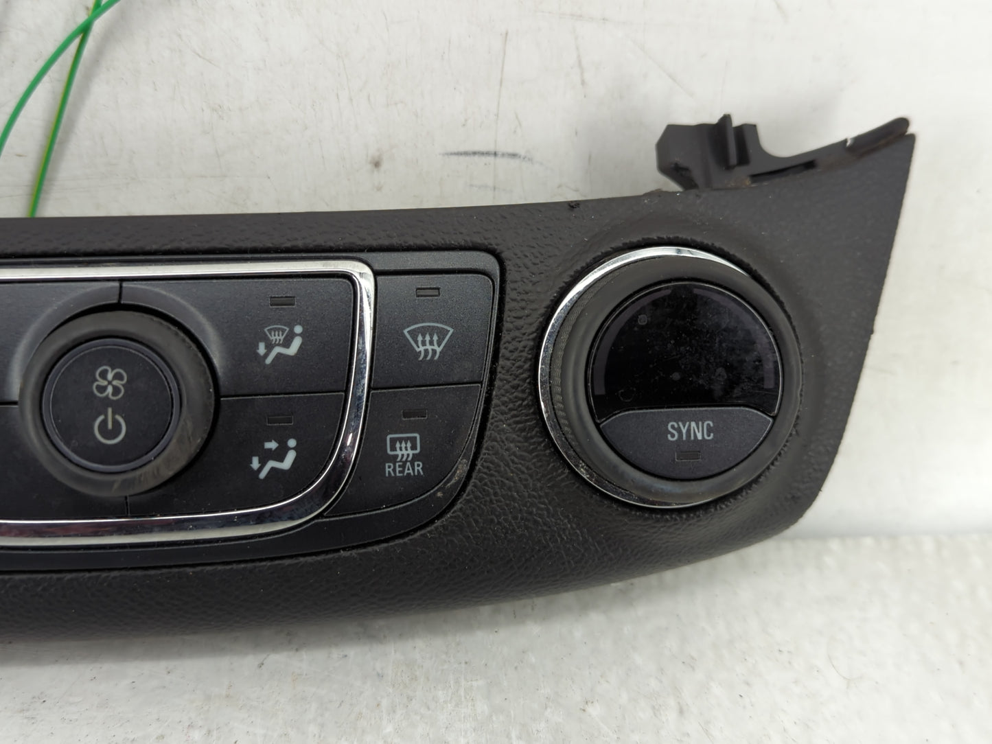 2014-2020 Chevrolet Impala Climate Control Module Temperature AC/Heater Replacement P/N:2345 3509 Fits OEM Used Auto Parts -