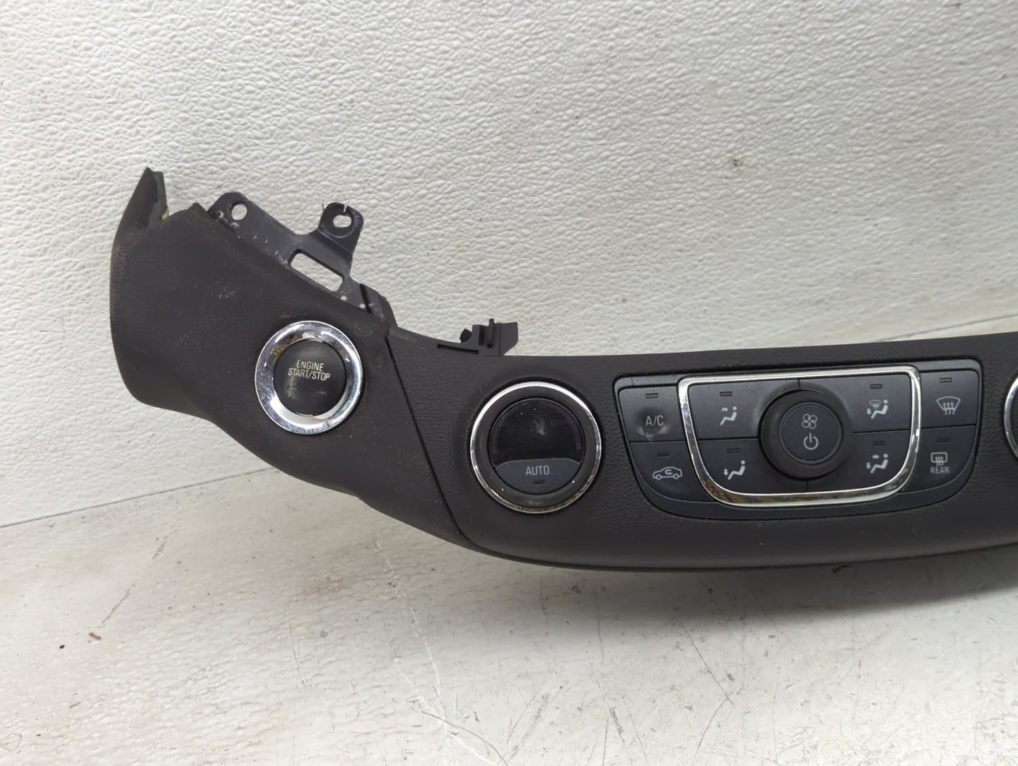 2014-2020 Chevrolet Impala Climate Control Module Temperature AC/Heater Replacement P/N:23453509 Fits OEM Used Auto Parts - 