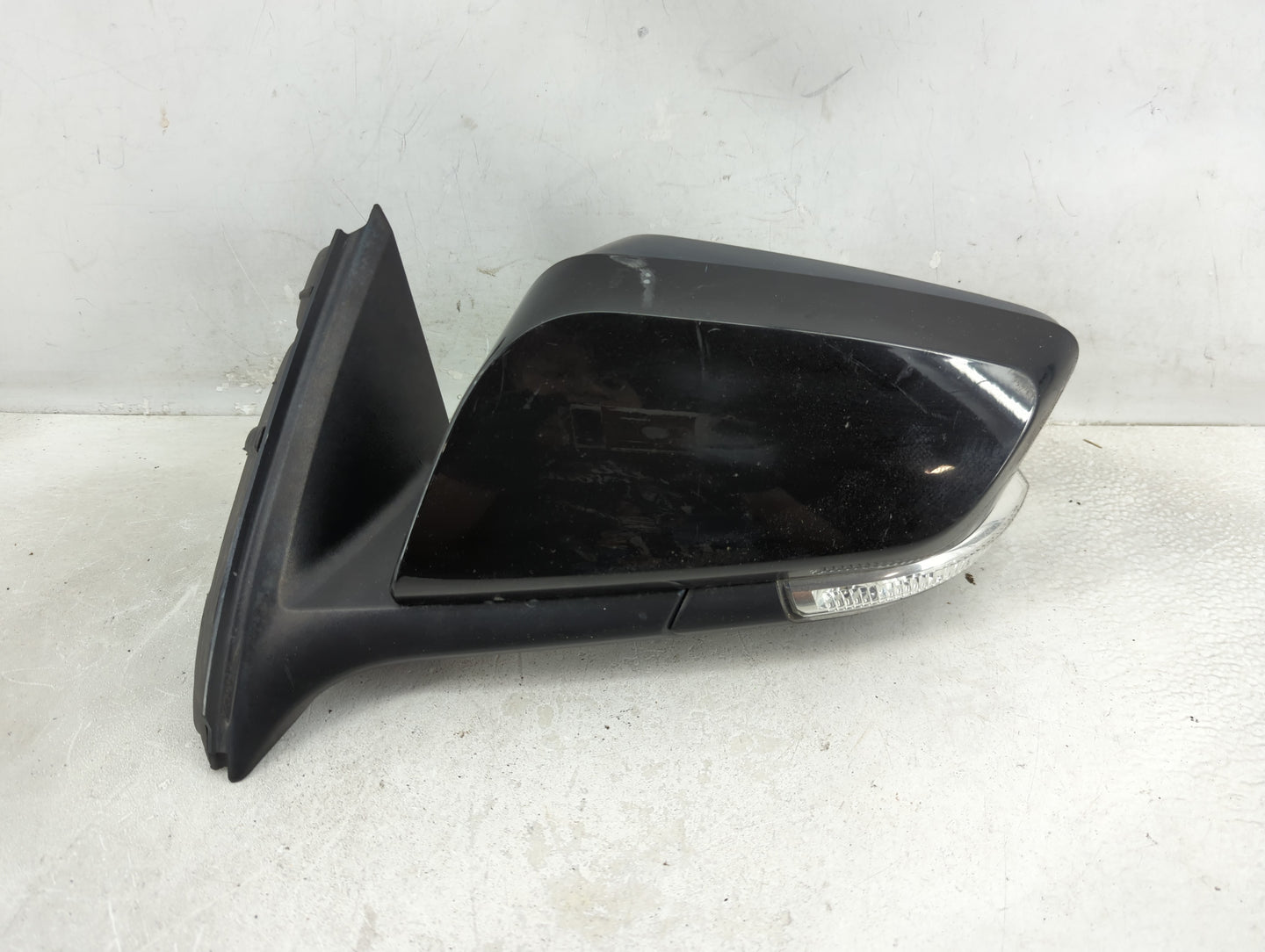 2018 Chevrolet Impala Driver Side View Mirror - Left Door Mirror OEM Used - Oemusedautoparts1.com