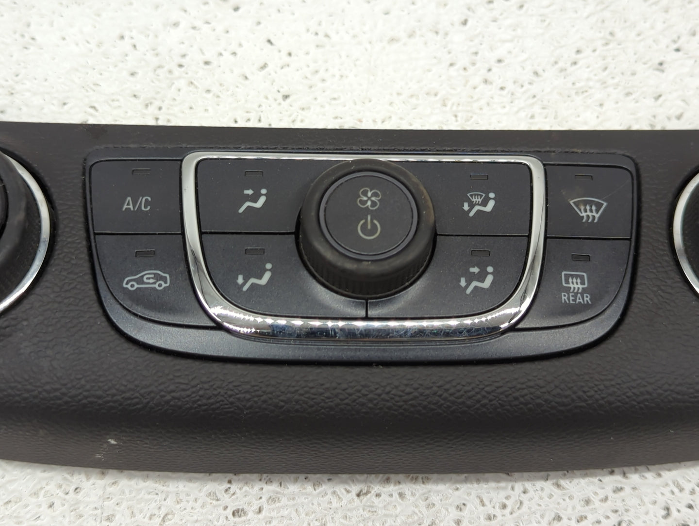 2014-2020 Chevrolet Impala Climate Control Module Temperature AC/Heater Replacement P/N:23453509 Fits OEM Used Auto Parts - 