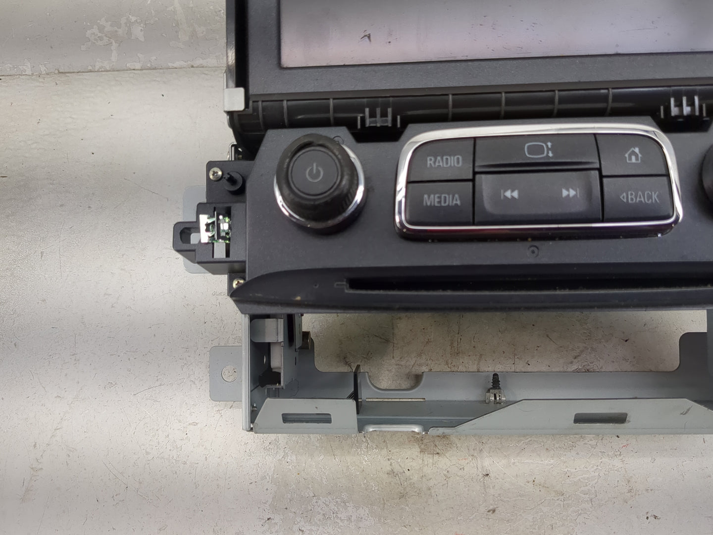 2017-2018 Chevrolet Impala Radio AM FM Cd Player Receiver Replacement Fits Fits 2017 2018 2019 2020 2021 OEM Used Auto Parts