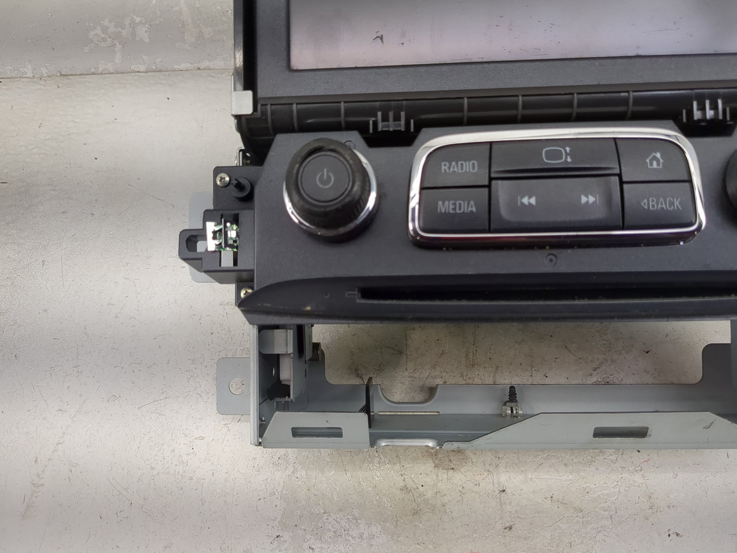2017-2018 Chevrolet Impala Radio AM FM Cd Player Receiver Replacement Fits Fits 2017 2018 2019 2020 2021 OEM Used Auto Parts