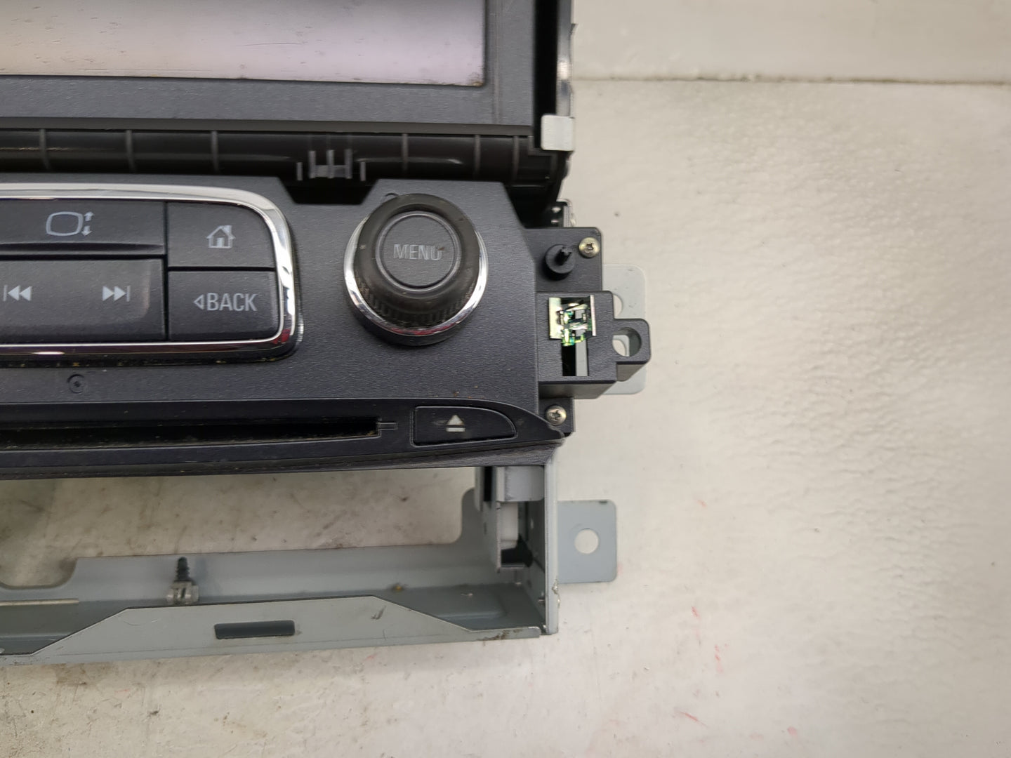 2017-2018 Chevrolet Impala Radio AM FM Cd Player Receiver Replacement Fits Fits 2017 2018 2019 2020 2021 OEM Used Auto Parts