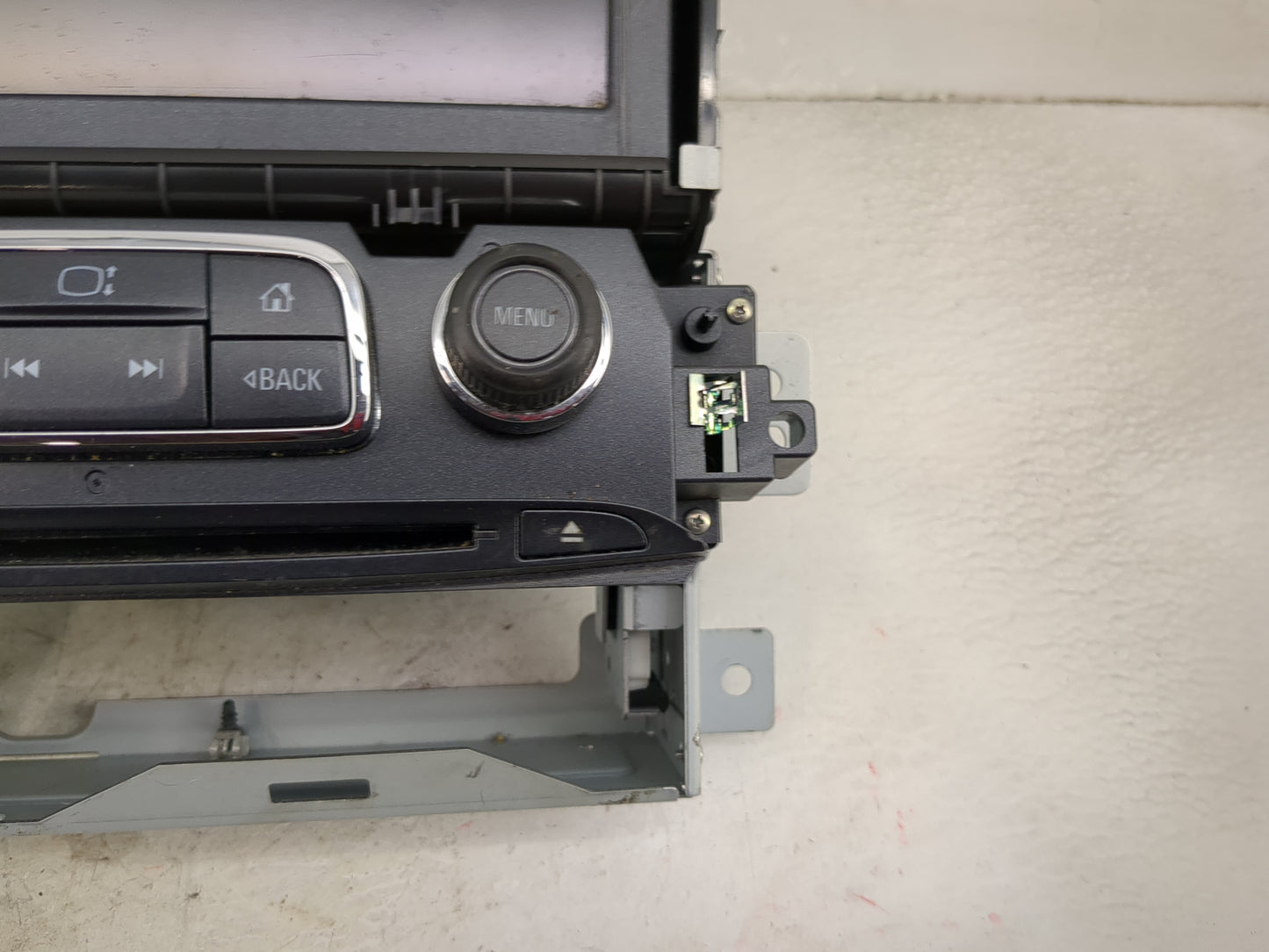 2017-2018 Chevrolet Impala Radio AM FM Cd Player Receiver Replacement Fits Fits 2017 2018 2019 2020 2021 OEM Used Auto Parts