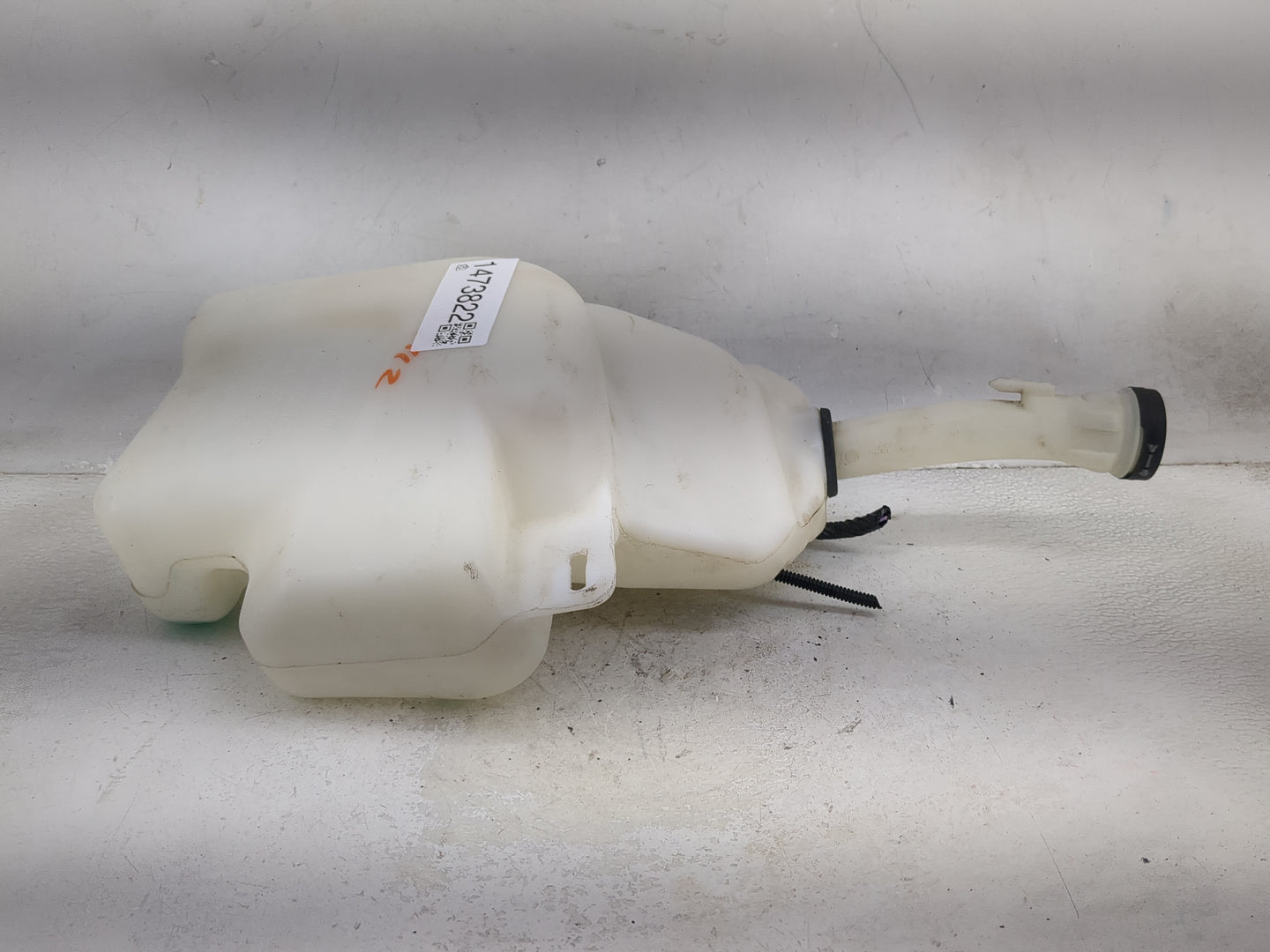 2014-2020 Chevrolet Impala Windshield Washer Fluid Reservoir Bottle Oem 1473822 - Oemusedautoparts1.com