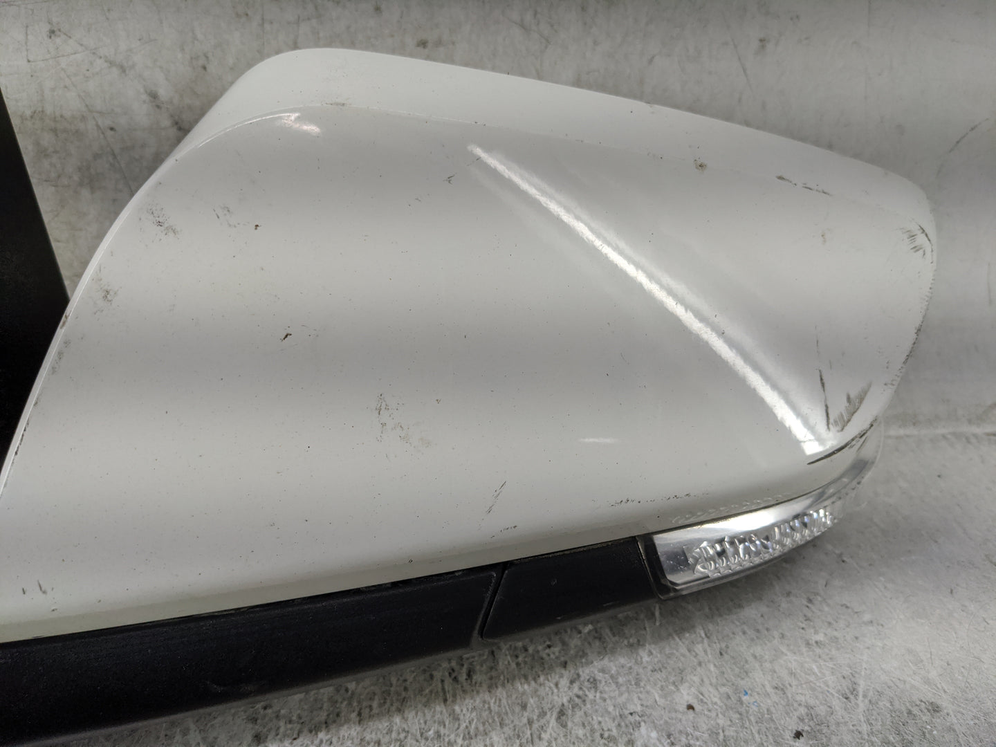 2016-2020 Chevrolet Impala Driver Side View Mirror - Left Door Mirror OEM Used - Oemusedautoparts1.com