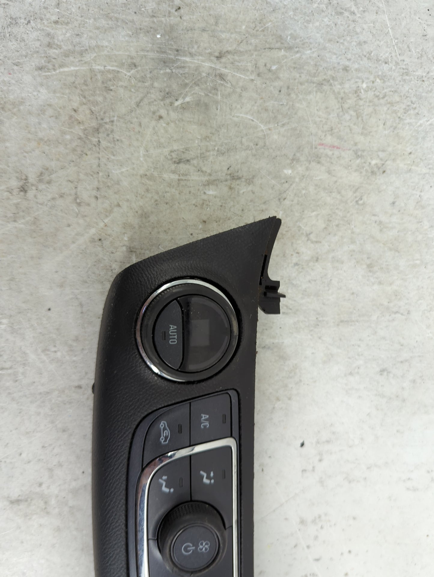 2014-2020 Chevrolet Impala Climate Control Module Temperature AC/Heater Replacement P/N:23453509 QFGM207A Fits OEM Used Auto