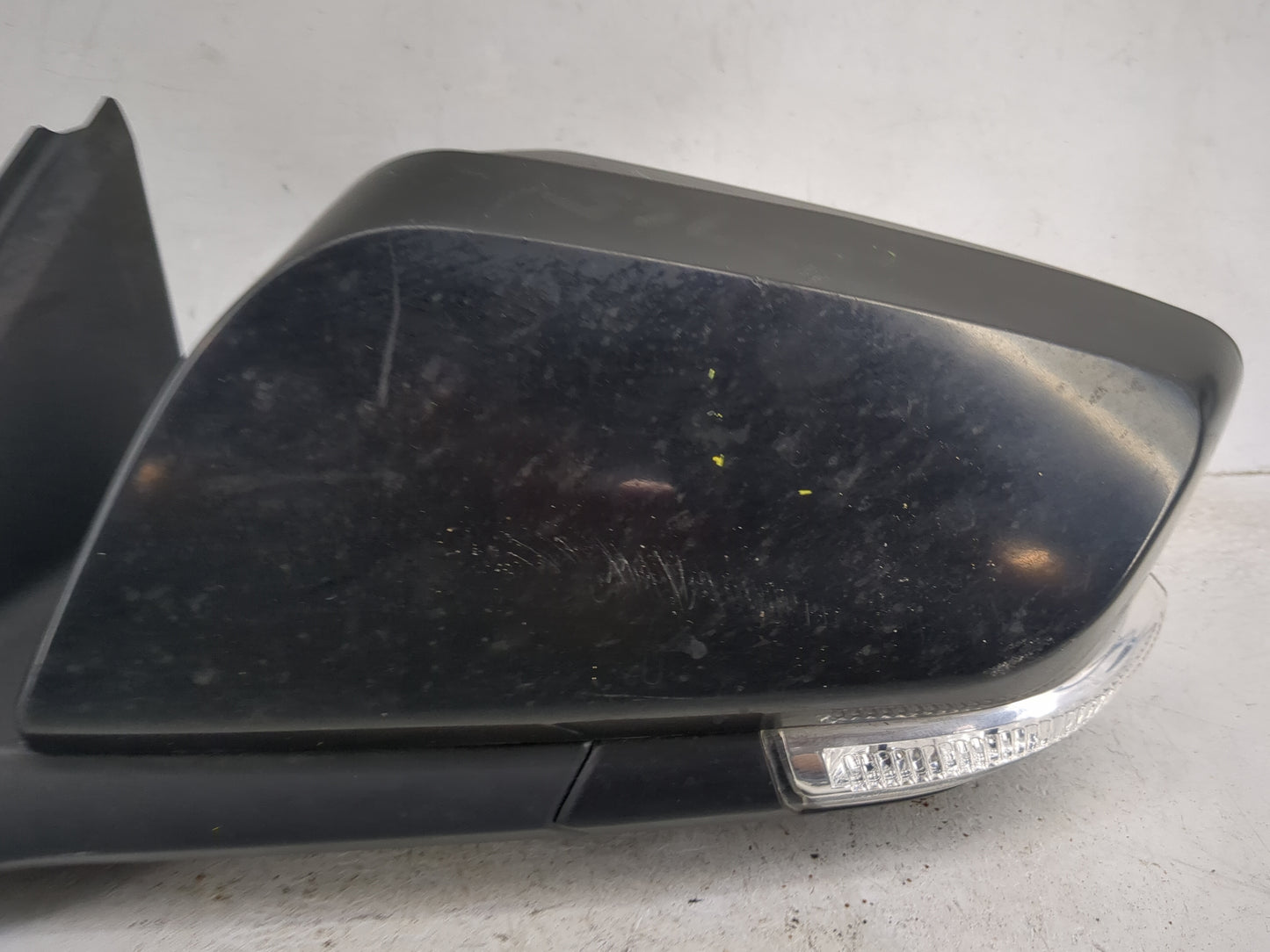 2016-2020 Chevrolet Impala Driver Side View Mirror - Left Door Mirror OEM Used - Oemusedautoparts1.com