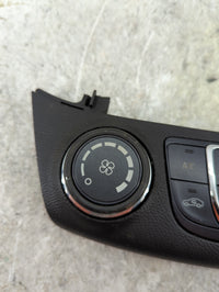 2014-2020 Chevrolet Impala Climate Control Module Temperature AC/Heater Replacement P/N:23453508 QFGM205A Fits OEM Used Auto