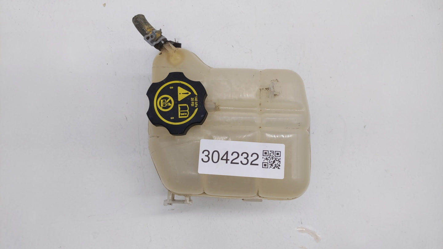 2014 Chevrolet Impala Radiator Coolant Overflow Expansion Tank Bottle 304232 - Oemusedautoparts1.com
