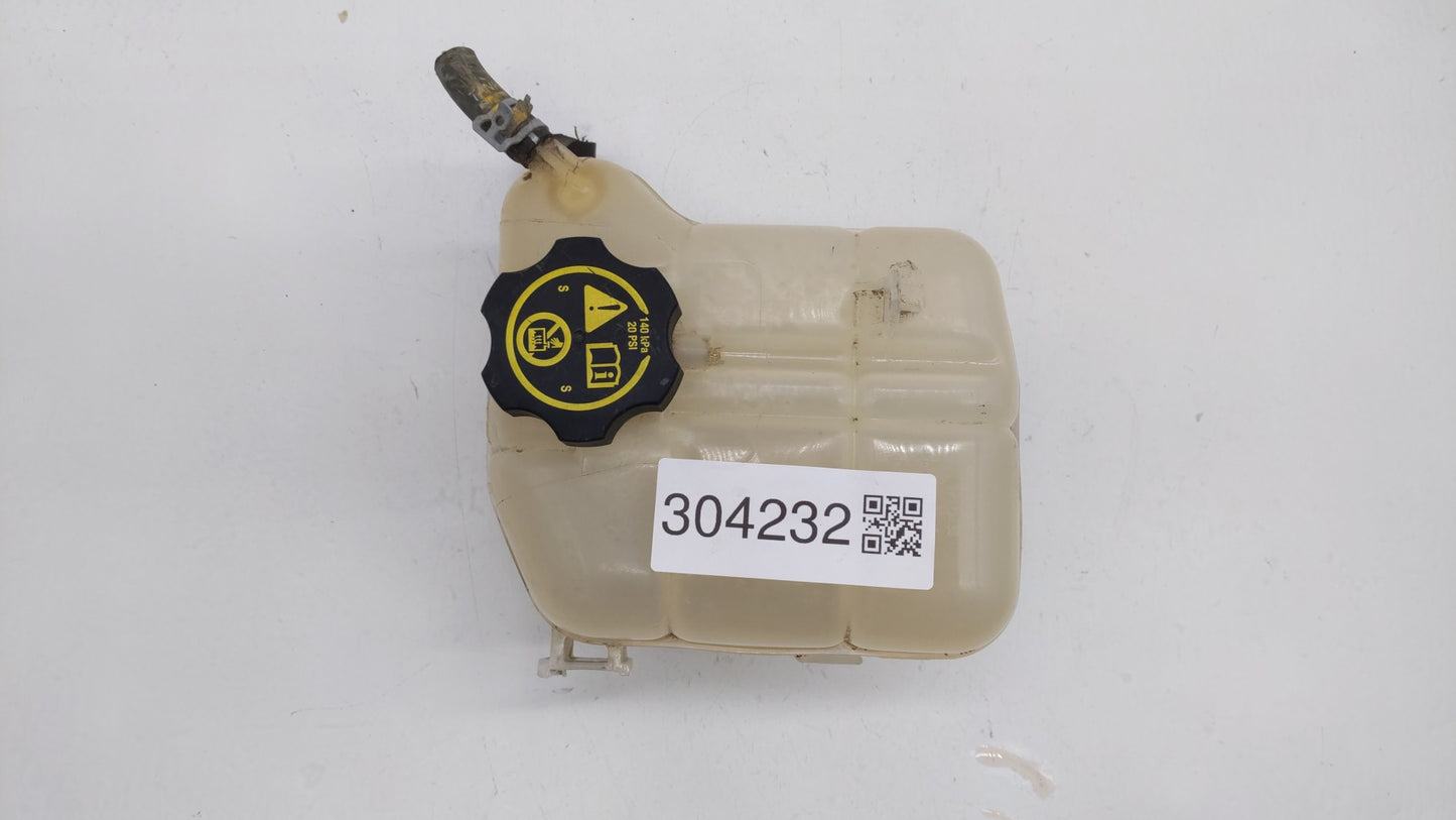 2014 Chevrolet Impala Radiator Coolant Overflow Expansion Tank Bottle 304232 - Oemusedautoparts1.com