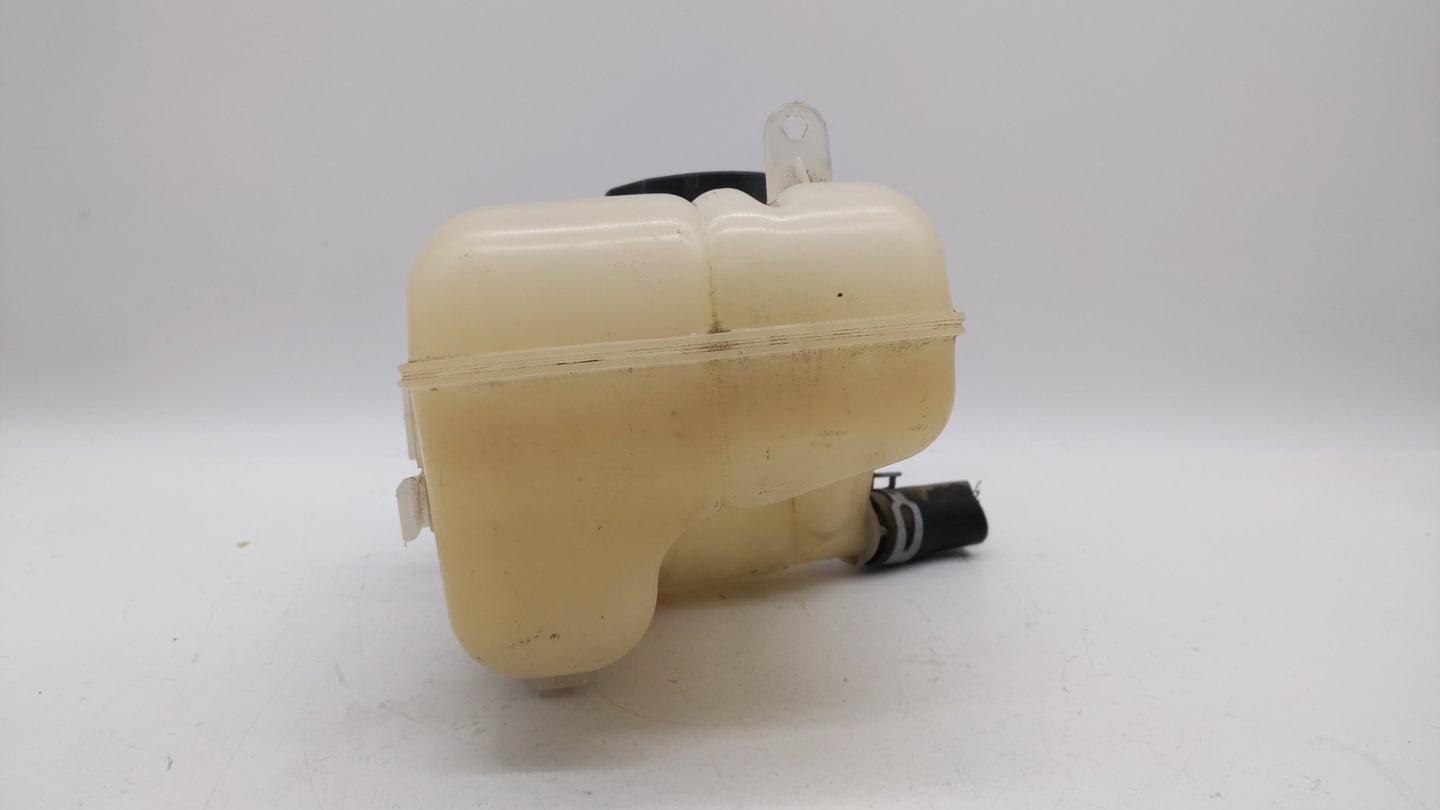 2014 Chevrolet Impala Radiator Coolant Overflow Expansion Tank Bottle 304232 - Oemusedautoparts1.com