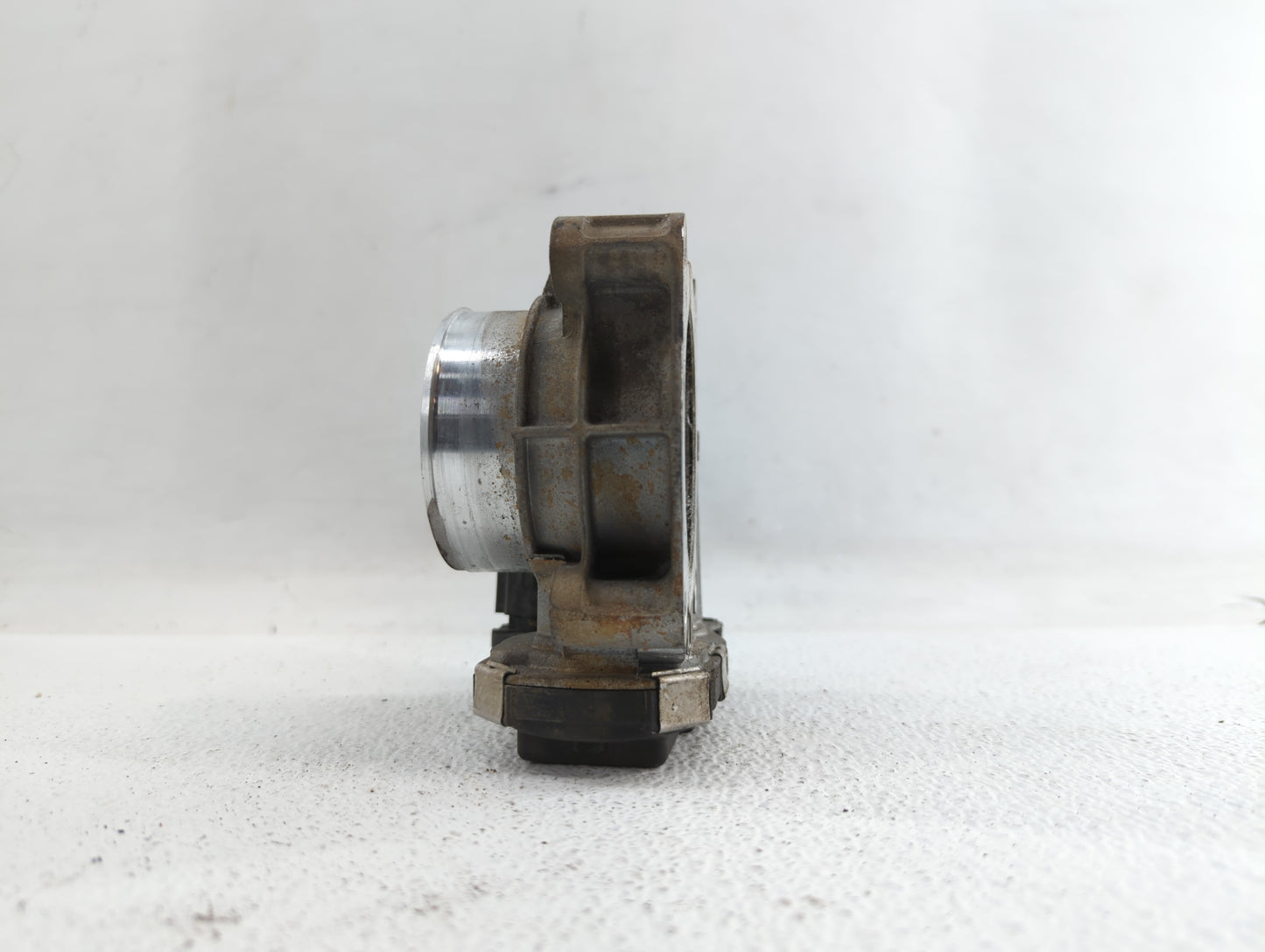 2016-2019 Chevrolet Impala Throttle Body P/N:12670839AA 12627217DA Fits Fits 2016 2017 2018 2019 OEM Used Auto Parts - Oemus