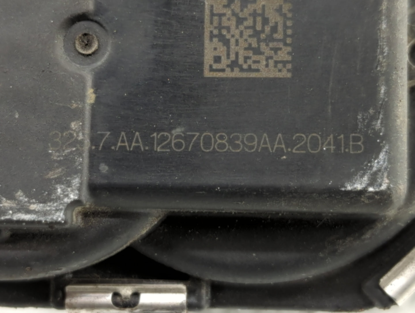 2016-2019 Chevrolet Impala Throttle Body P/N:12670839AA 12627217DA Fits Fits 2016 2017 2018 2019 OEM Used Auto Parts - Oemus