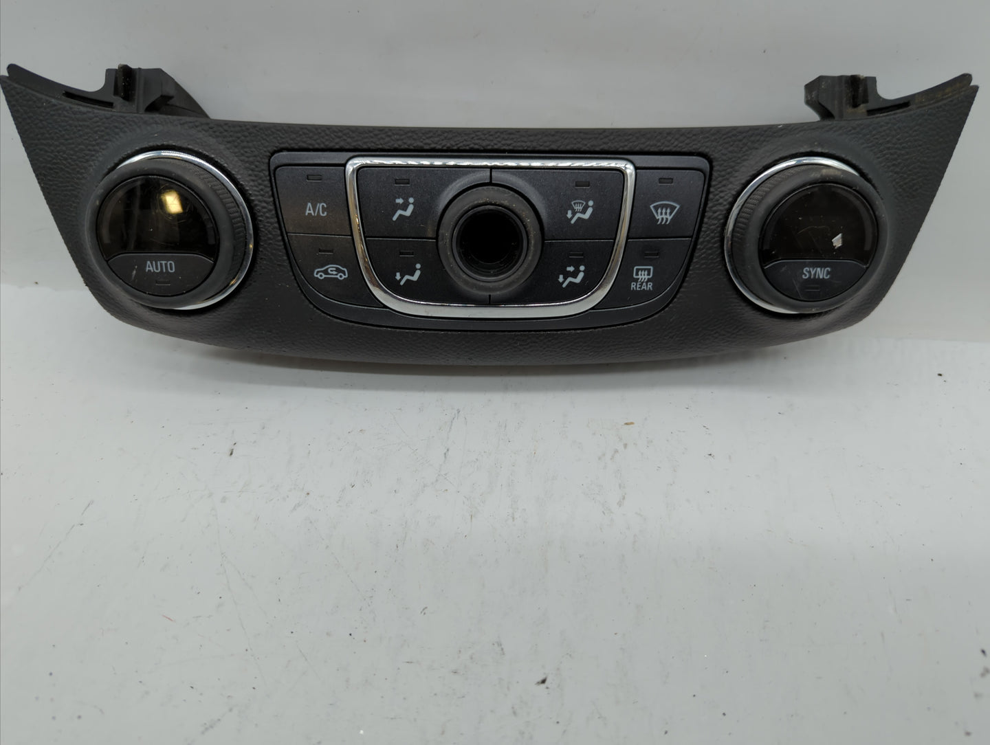2014-2020 Chevrolet Impala Climate Control Module Temperature AC/Heater Replacement P/N:23453509 84429867 Fits OEM Used Auto