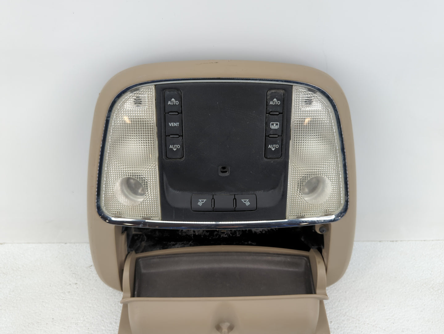 Chevrolet Impala Overhead Console W/rear Climate Control Beige - Oemusedautoparts1.com