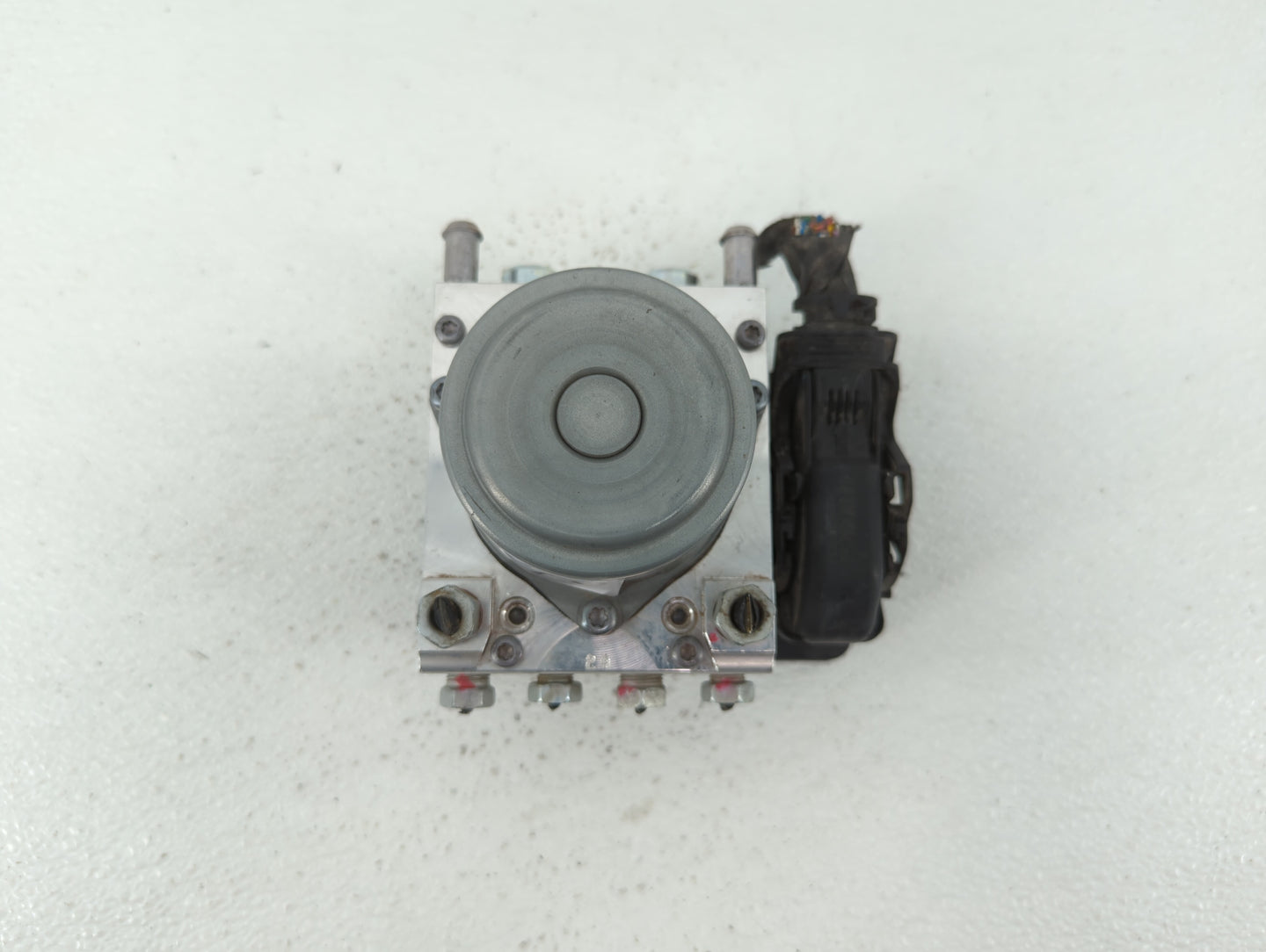 2017-2019 Chevrolet Impala ABS Pump Control Module Replacement P/N:84605919 84314306, 84020433, 84092226 Fits Fits 2017 2018