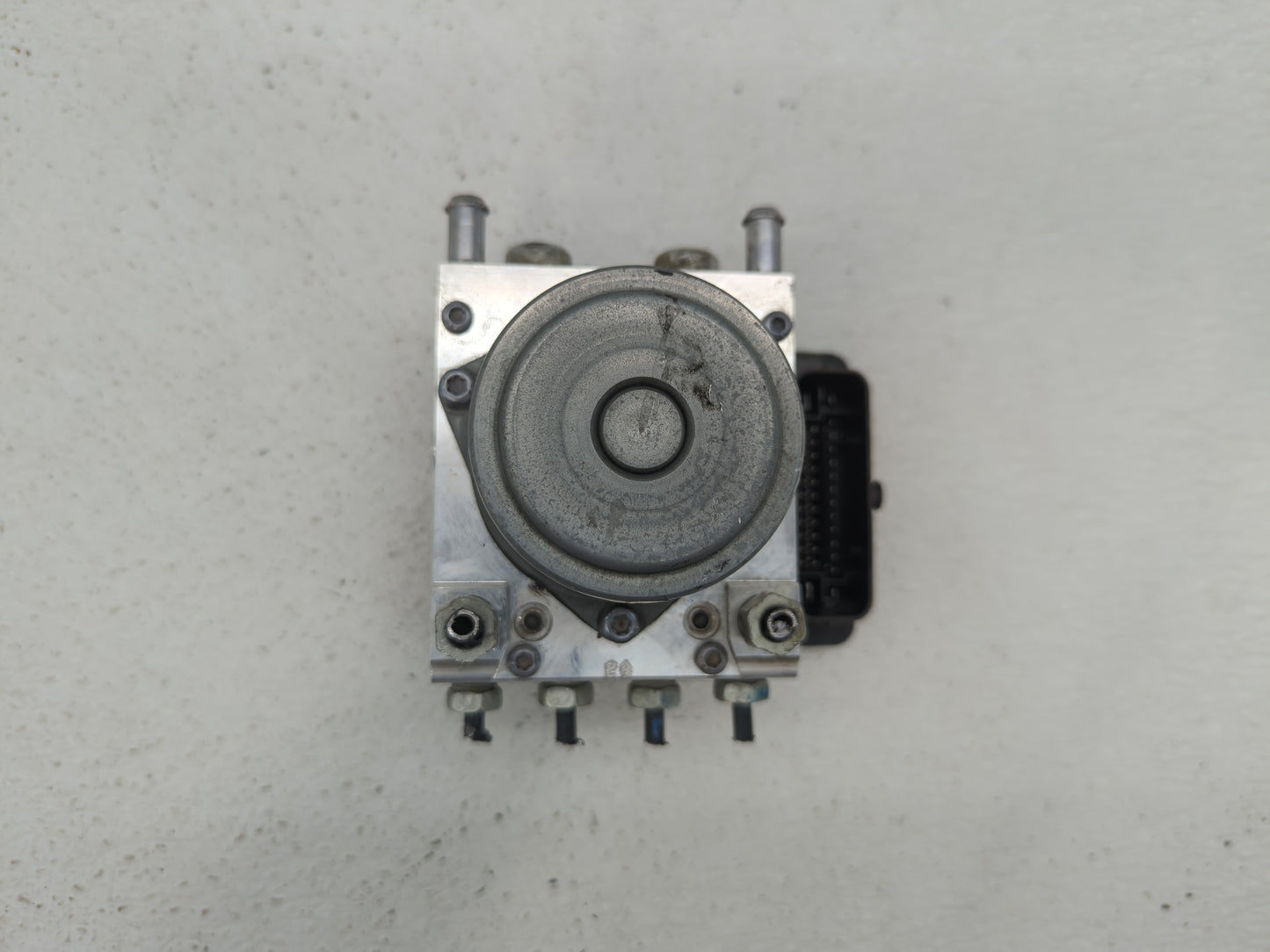 2017-2020 Chevrolet Impala ABS Pump Control Module Replacement P/N:84605919 84314306, 84020433 Fits Fits 2017 2018 2019 2020