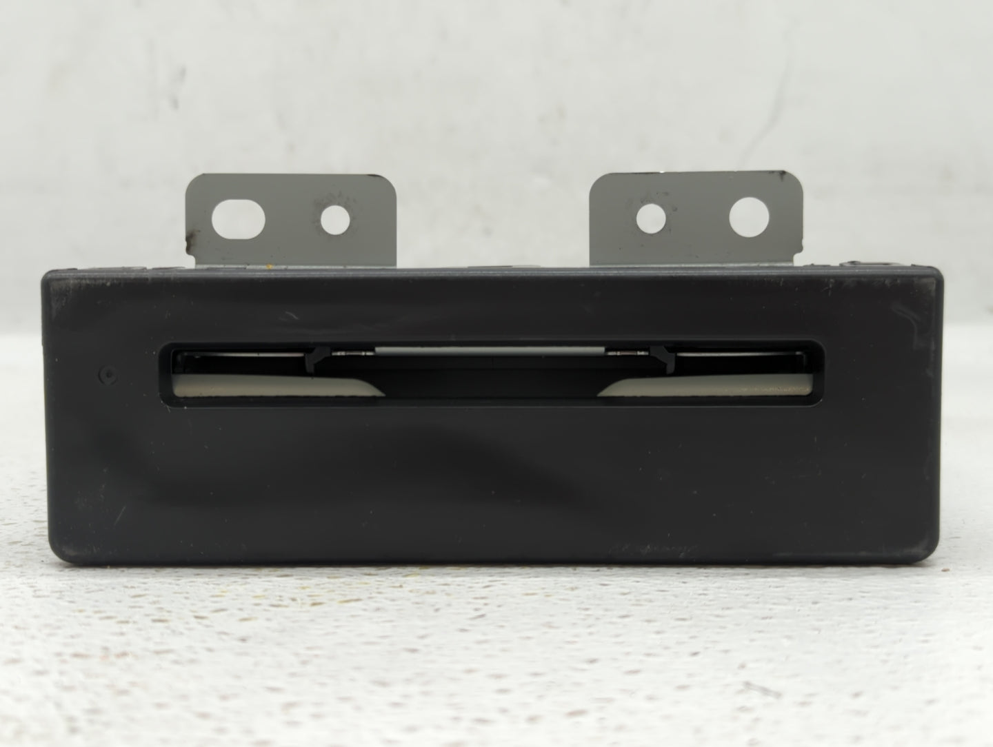 2015-2020 Chevrolet Impala Radio AM FM Cd Player Receiver Replacement P/N:84016434 812425551 Fits OEM Used Auto Parts - Oemu